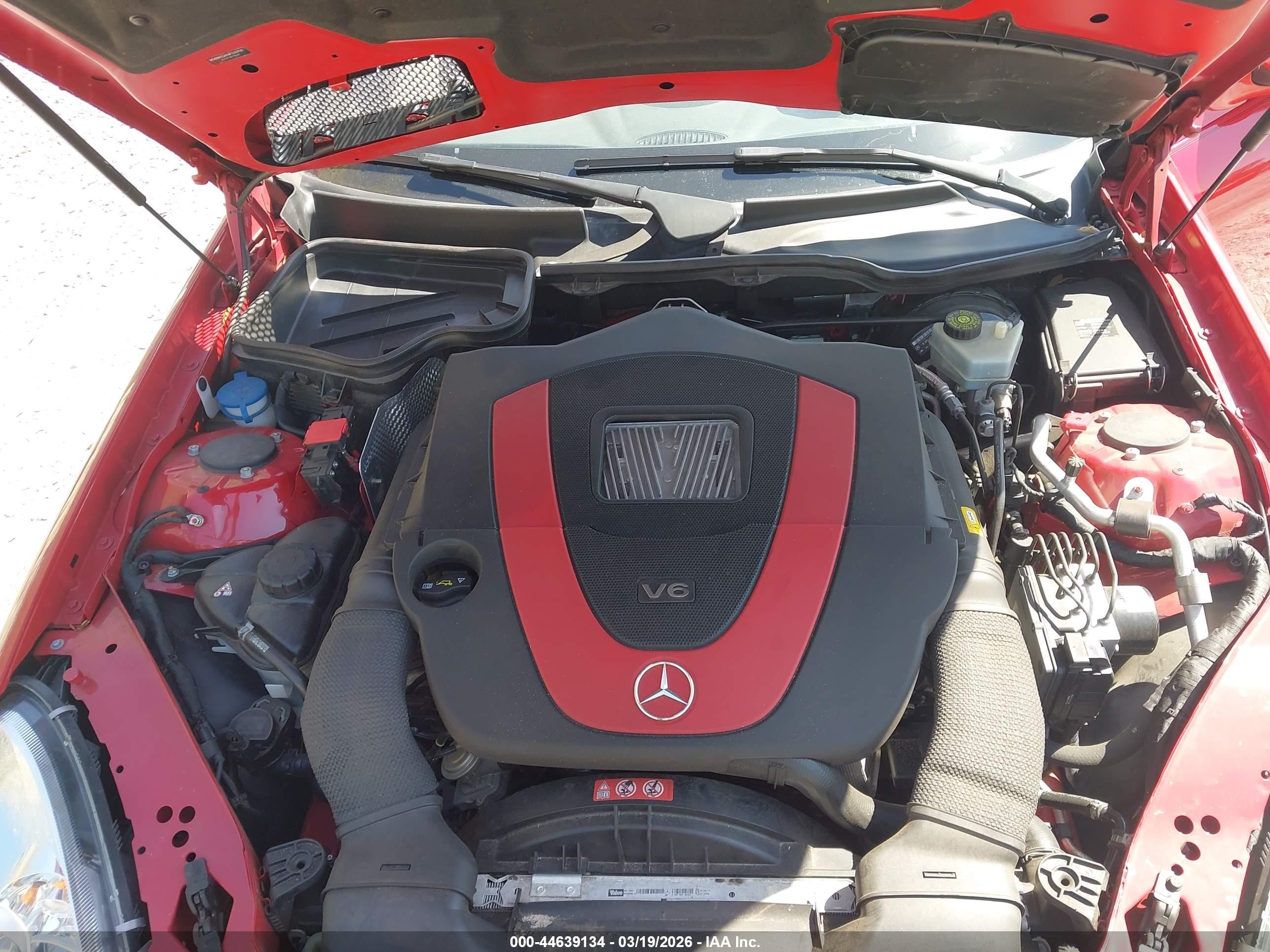 2010 Mercedes-benz Slk 350   Red vin: WDBWK5JA9AF233705
