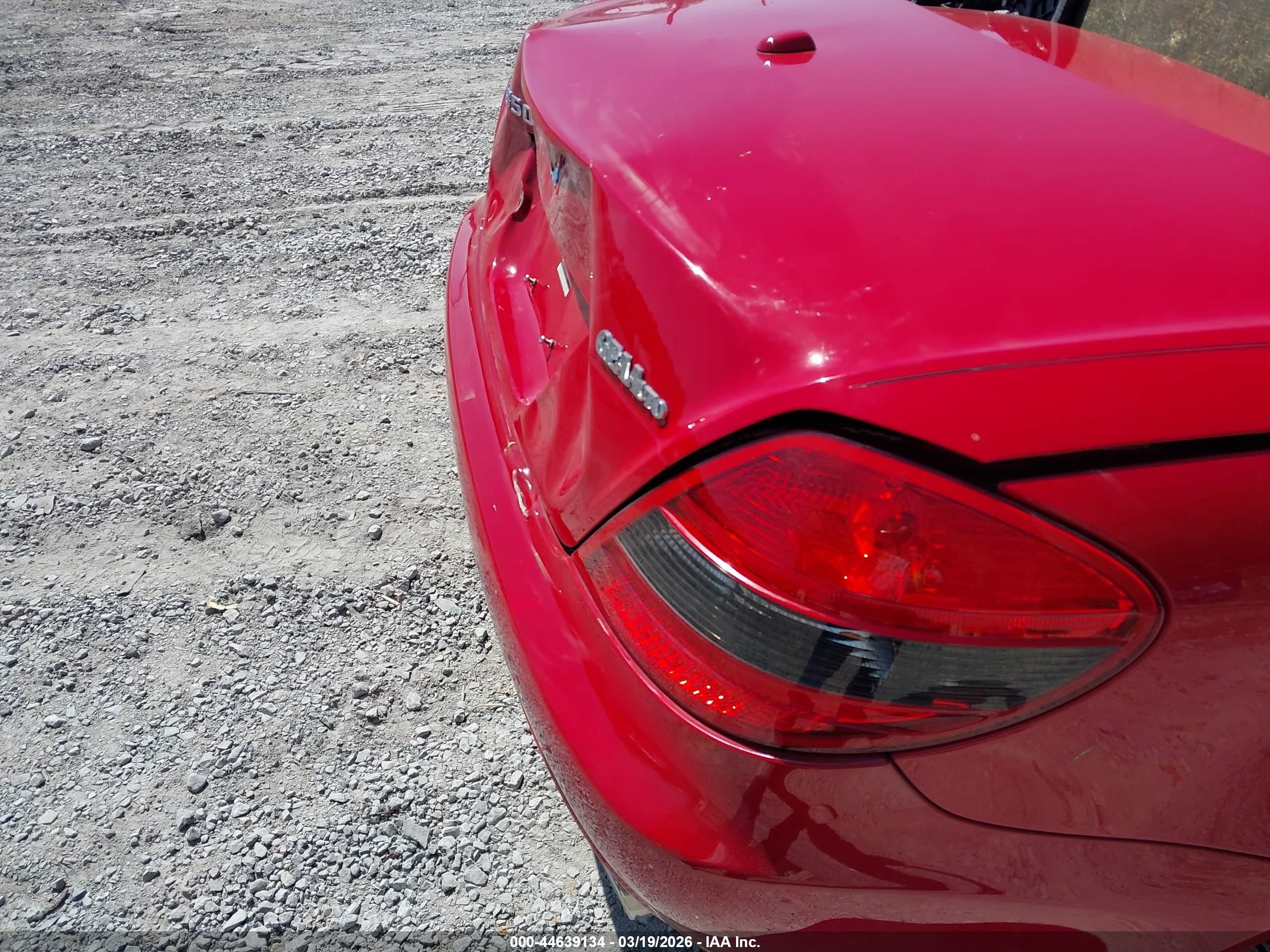 2010 Mercedes-benz Slk 350   Red vin: WDBWK5JA9AF233705