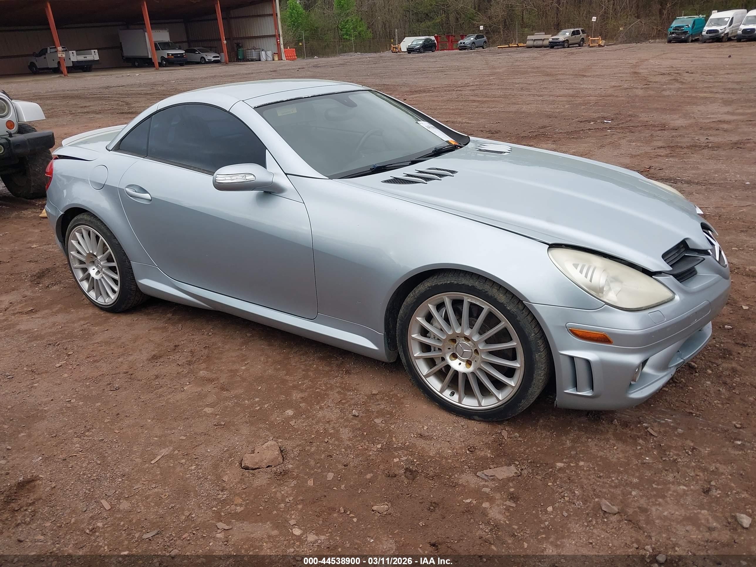2006 Mercedes-benz Slk 55 Amg   Silver vin: WDBWK73F66F080647
