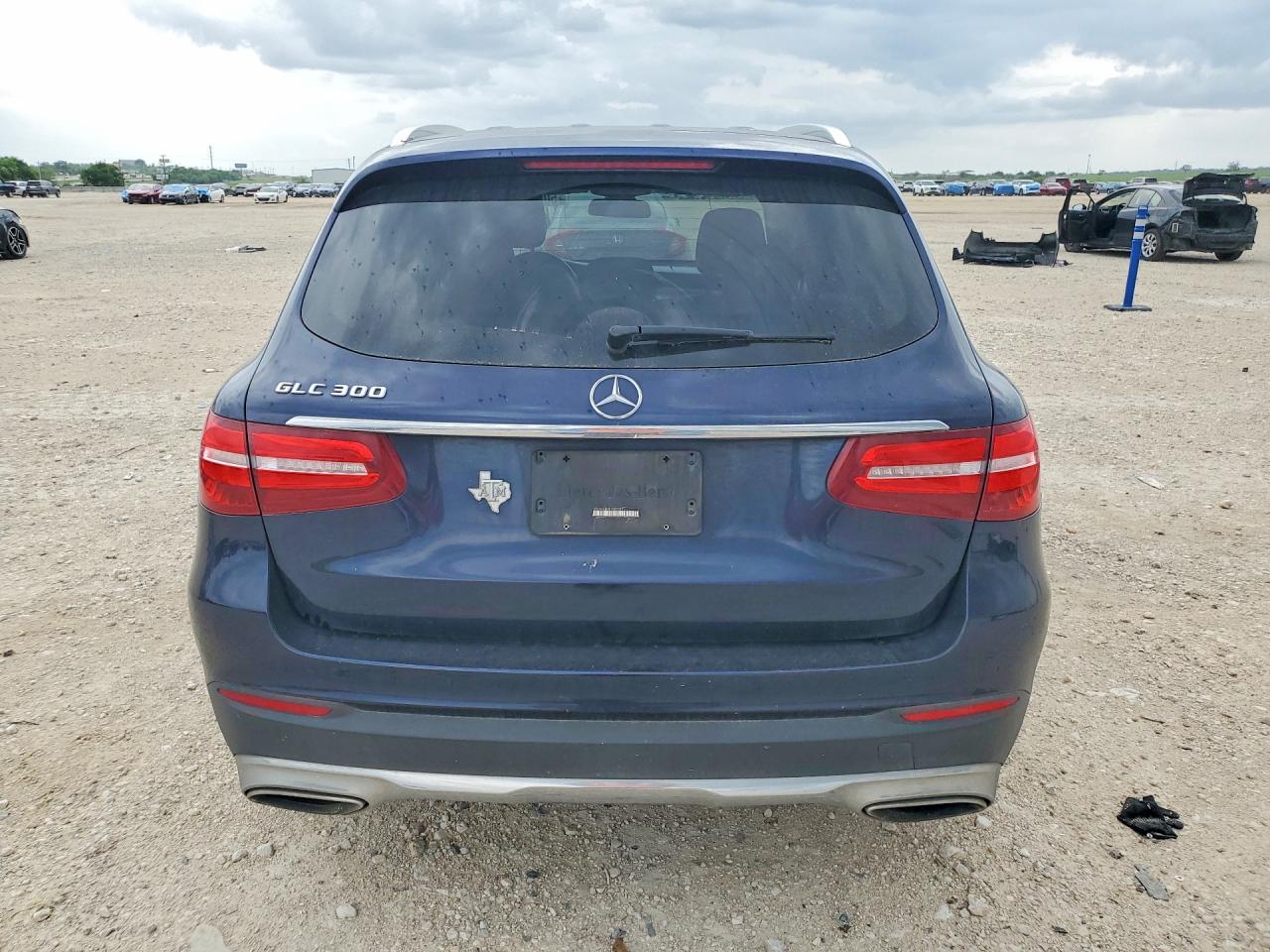 2019 Mercedes-benz Glc 300 Blue vin: WDC0G4JB0K1002597