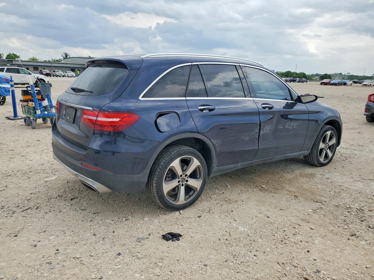 2019 Mercedes-benz Glc 300 Blue vin: WDC0G4JB0K1002597