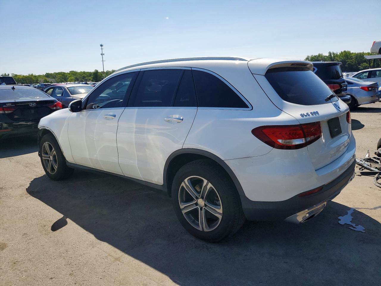 2017 Mercedes-benz Glc 300 Белый vin: WDC0G4JB1HF155128