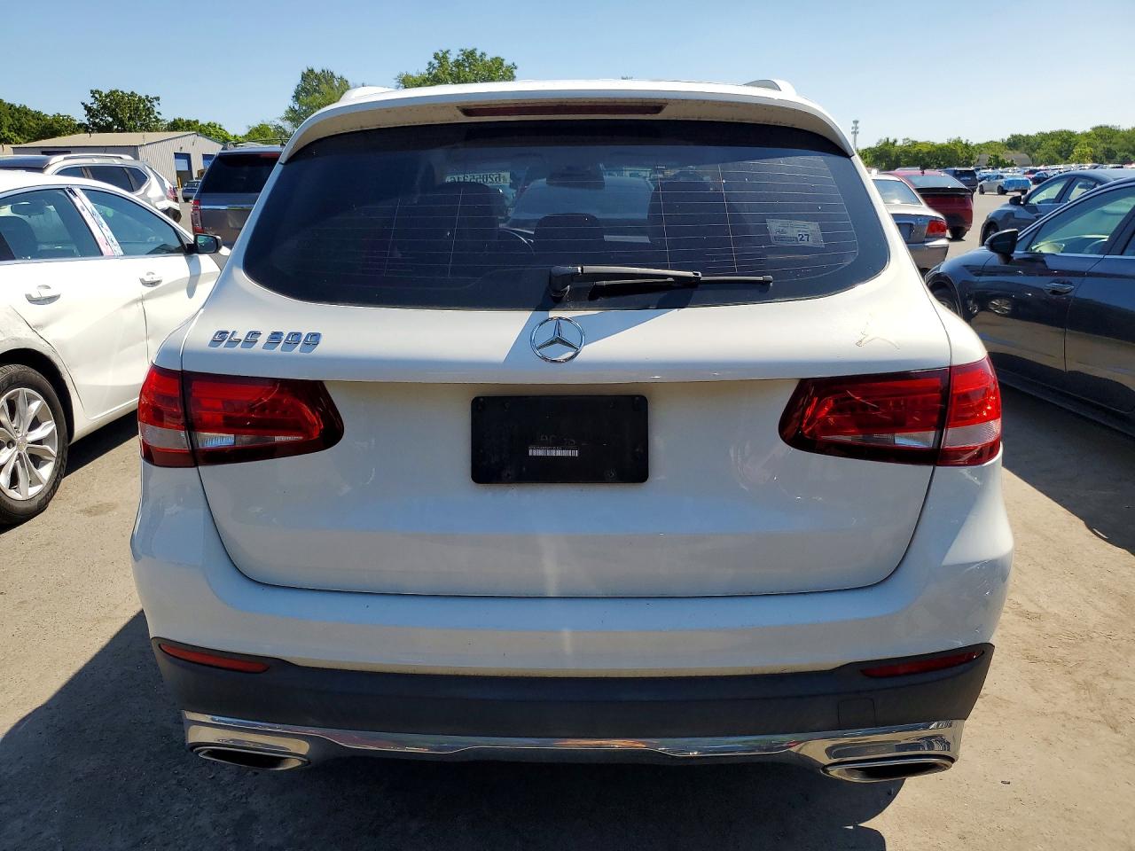 2017 Mercedes-benz Glc 300 Белый vin: WDC0G4JB1HF155128