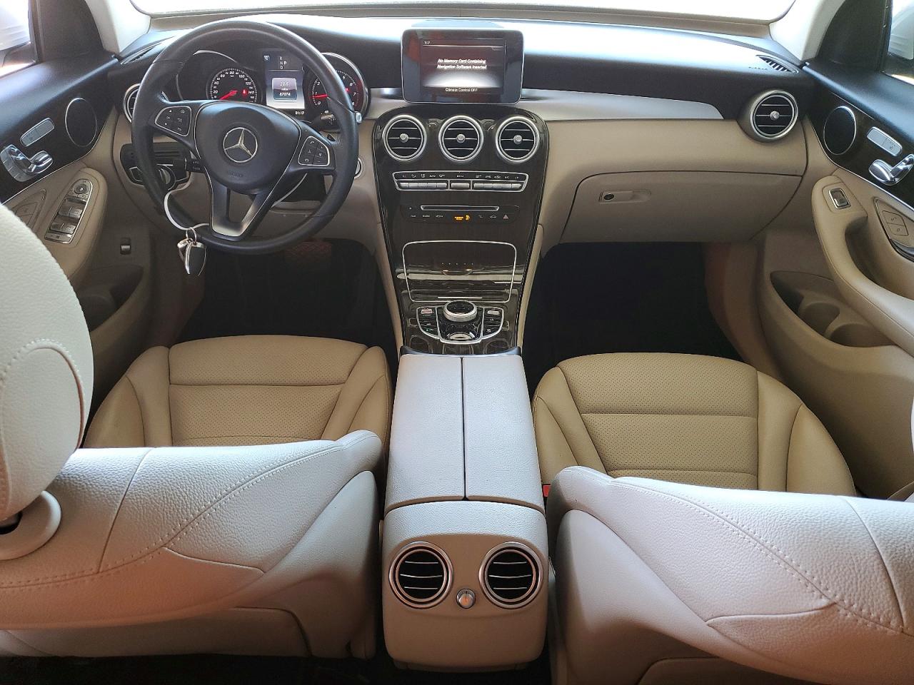 2017 Mercedes-benz Glc 300 White vin: WDC0G4JB1HV011164