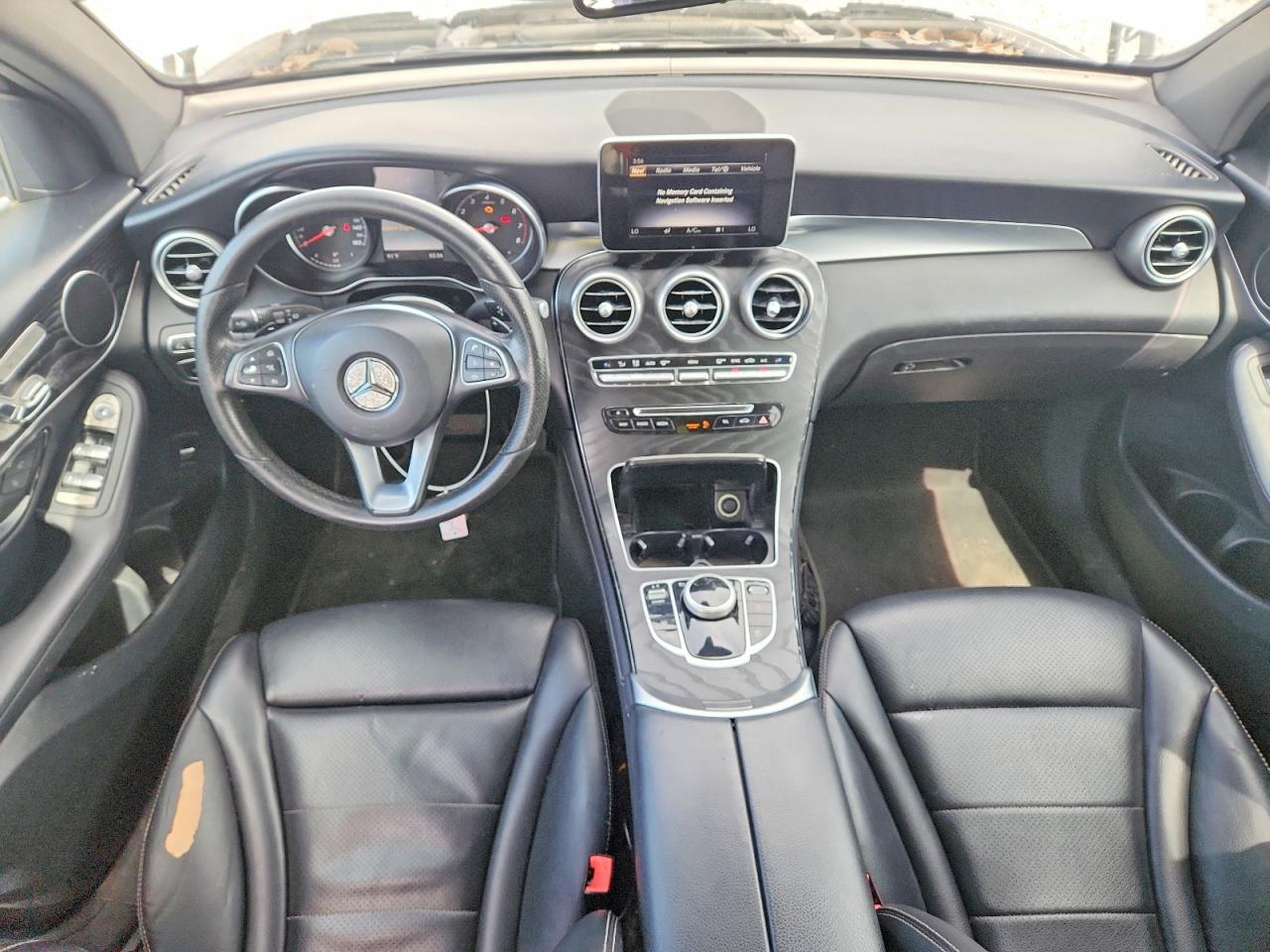 2018 Mercedes-benz Glc 300 White vin: WDC0G4JB1JV081172