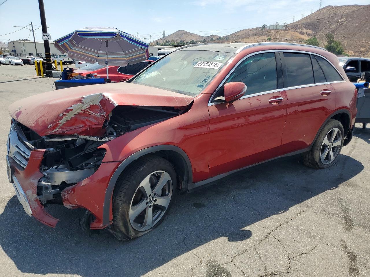 2018 Mercedes-benz Glc 300 Burgundy vin: WDC0G4JB1JV098117