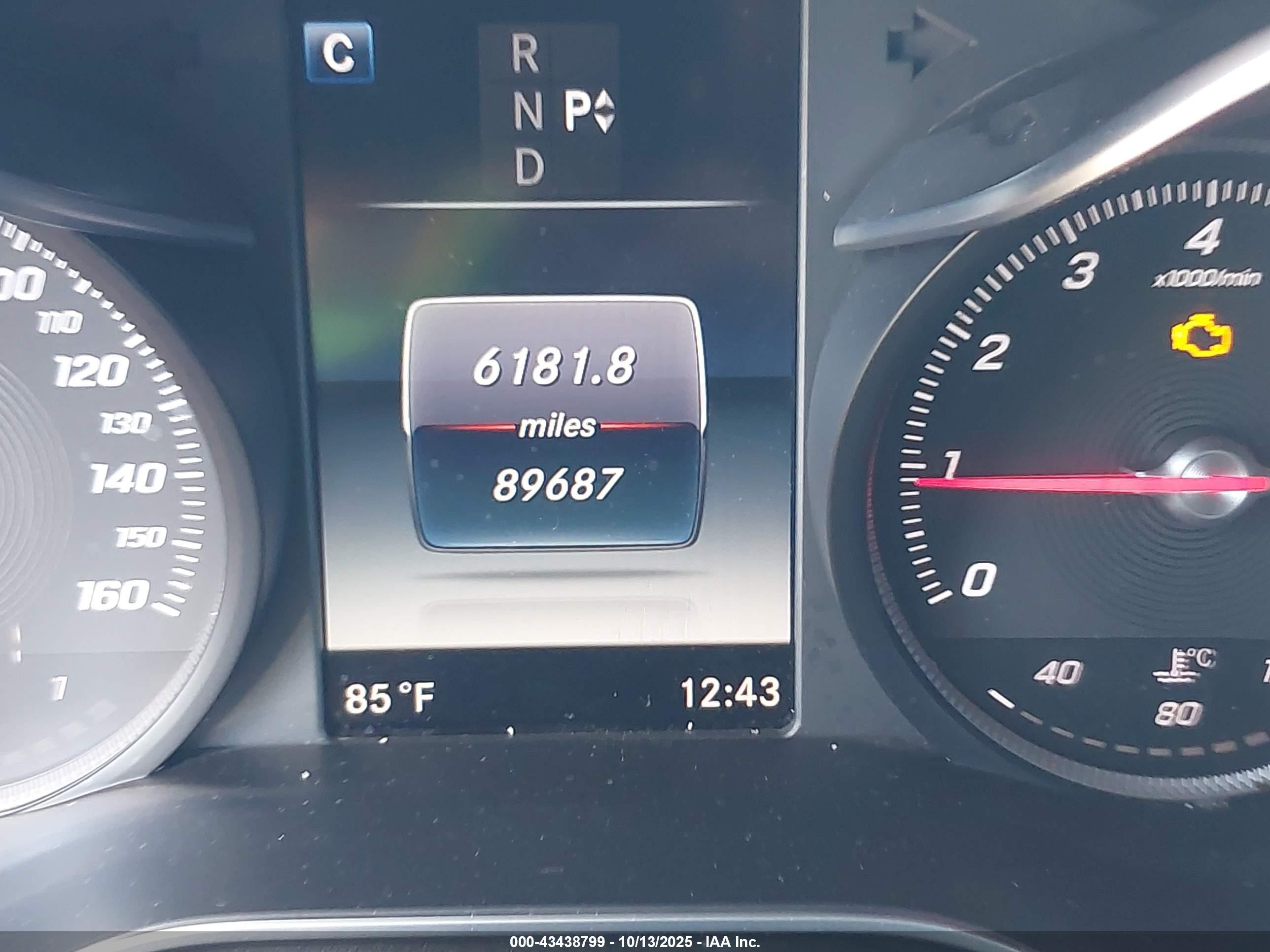 2017 Mercedes-benz Glc 300 Gray vin: WDC0G4JB2HF143117