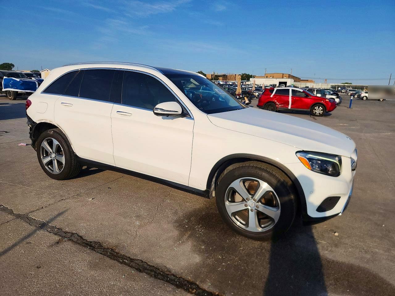 2016 Mercedes-benz Glc 300 Белый vin: WDC0G4JB3GF073738