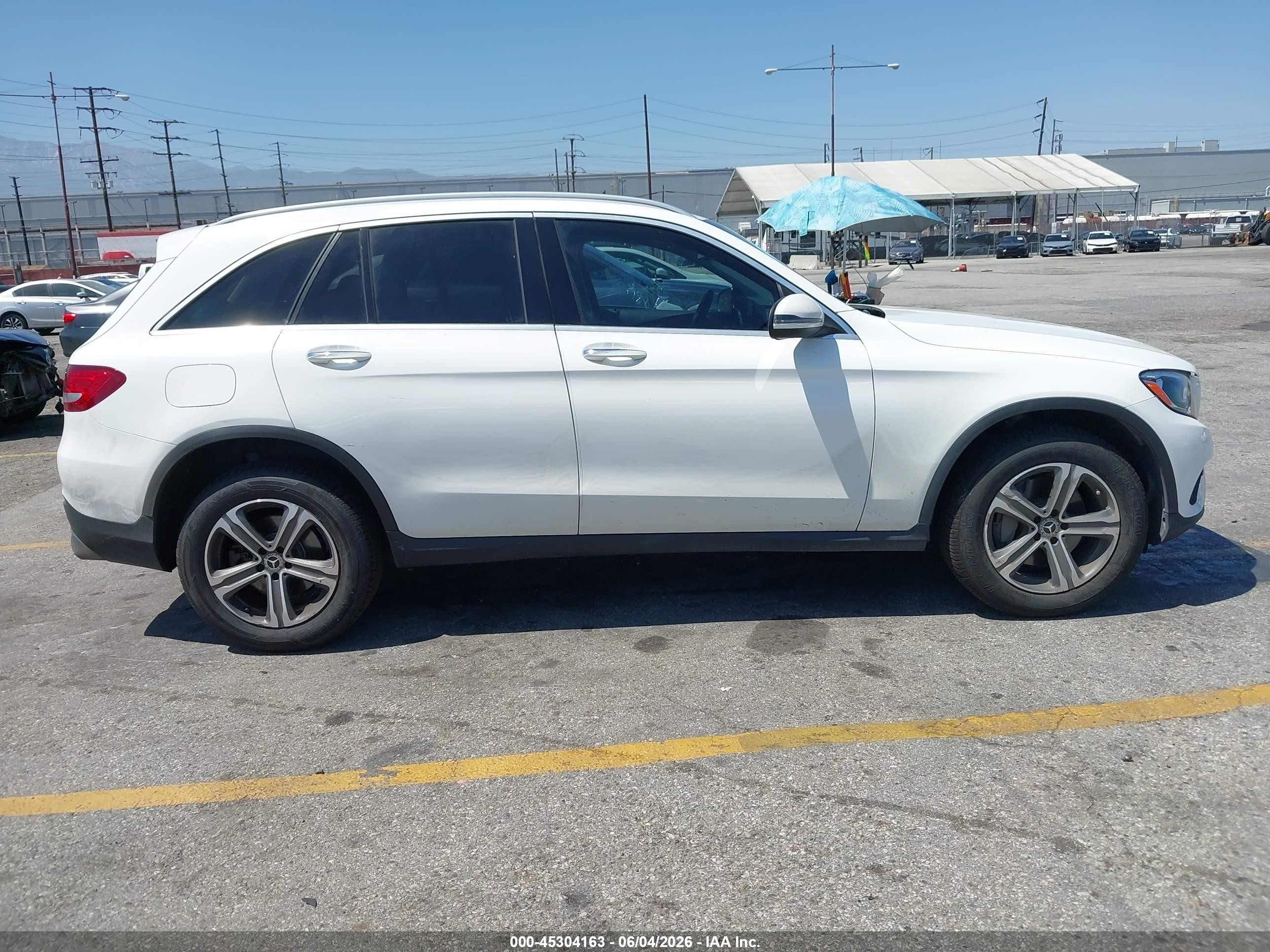 2019 Mercedes-benz Glc 300   White vin: WDC0G4JB3KV184093