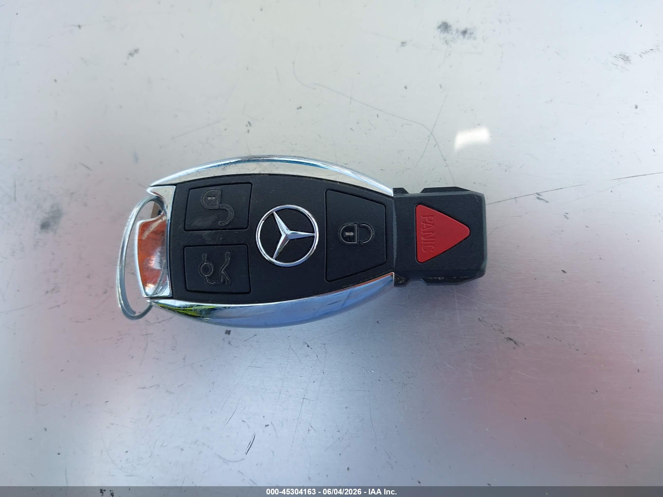 2019 Mercedes-benz Glc 300   White vin: WDC0G4JB3KV184093
