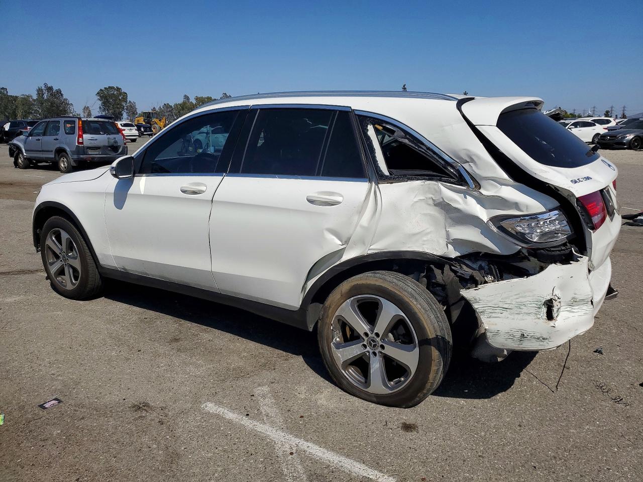 2018 Mercedes-benz Glc 300 White vin: WDC0G4JB4JV079352