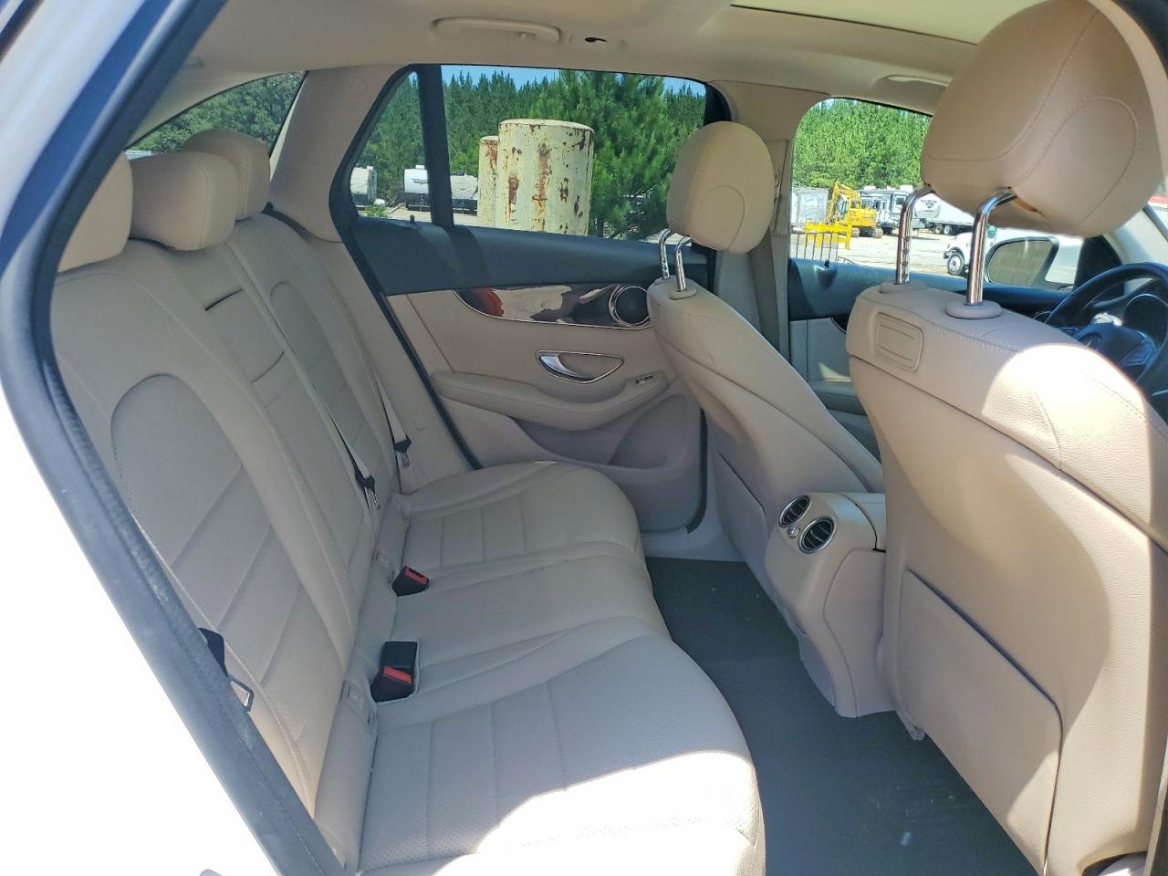 2019 Mercedes-benz Glc 300 Белый vin: WDC0G4JB4KV162510