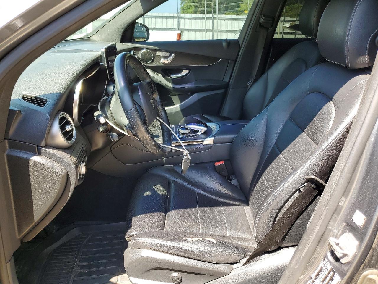 2017 Mercedes-benz Glc 300 Gray vin: WDC0G4JB5HF129356