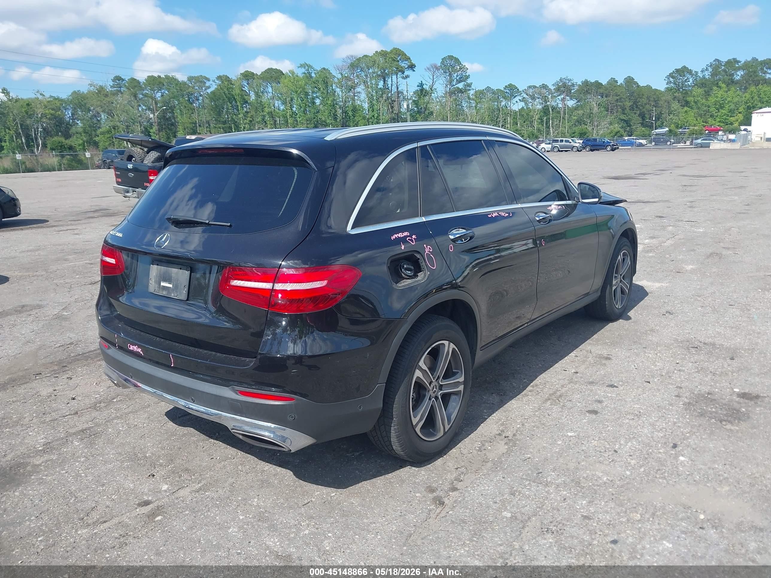 2018 Mercedes-benz Glc 300   Black vin: WDC0G4JB5JF364054