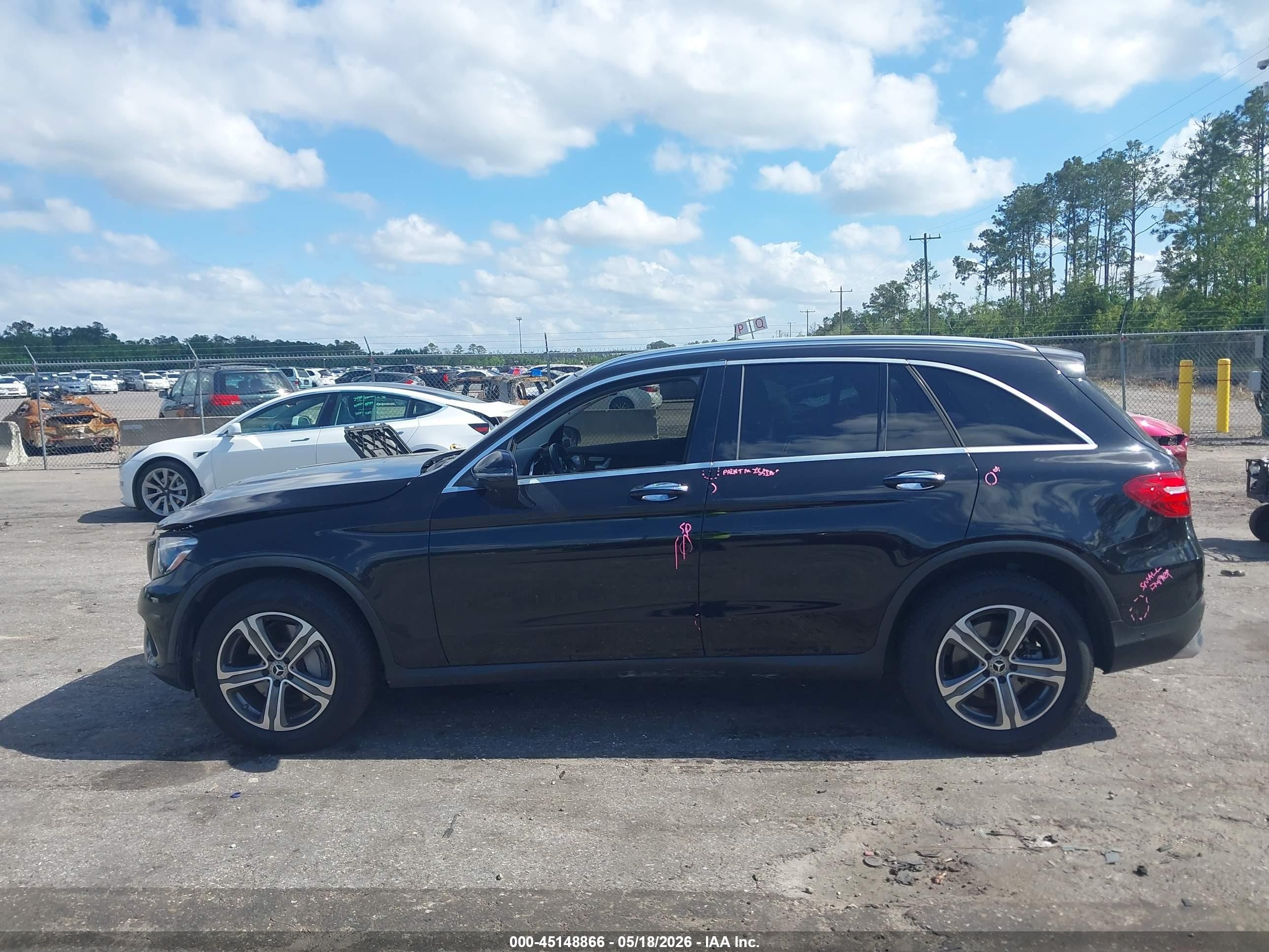 2018 Mercedes-benz Glc 300   Black vin: WDC0G4JB5JF364054