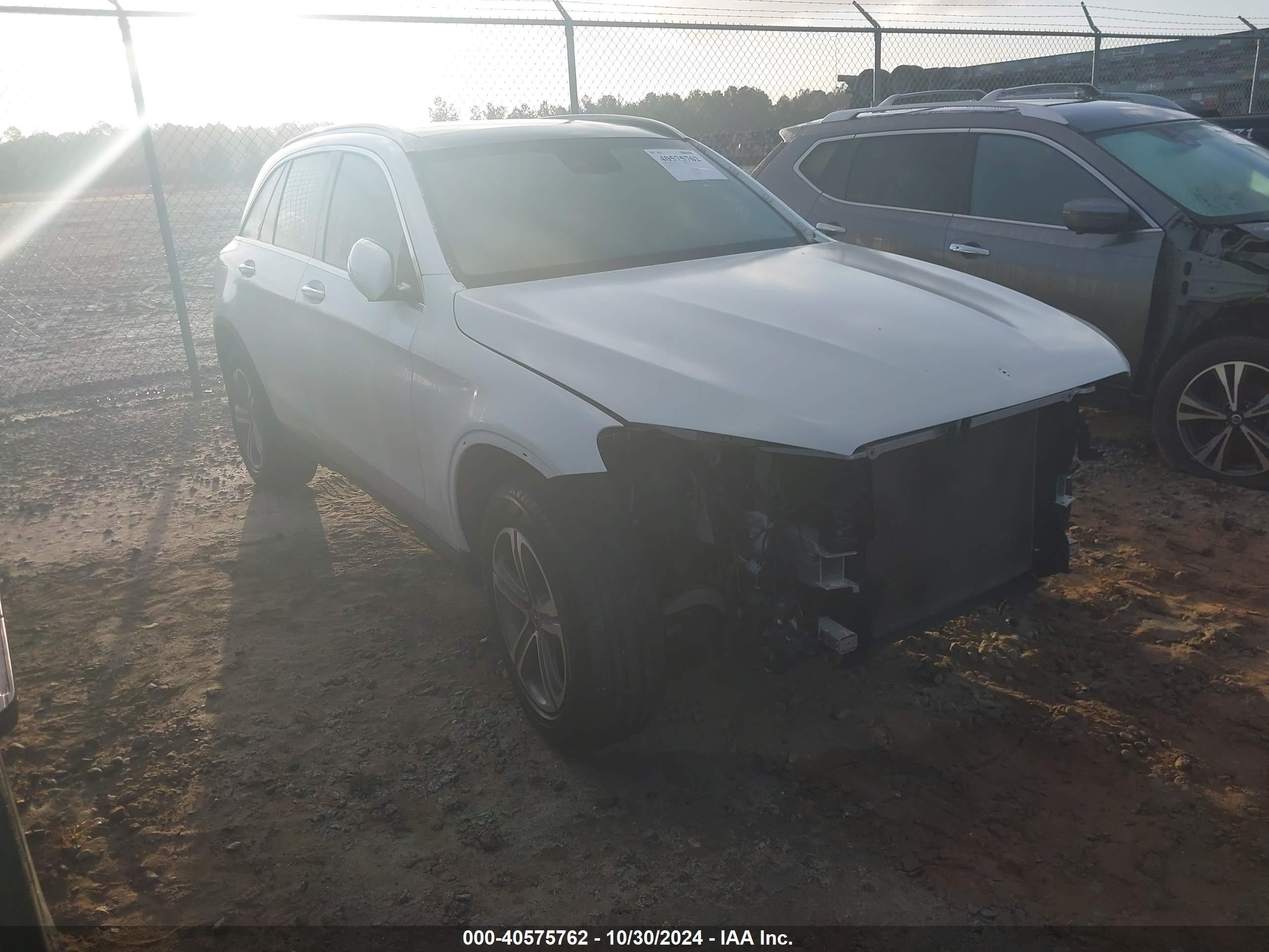 2019 Mercedes-benz Glc 300   White vin: WDC0G4JB5KF624969