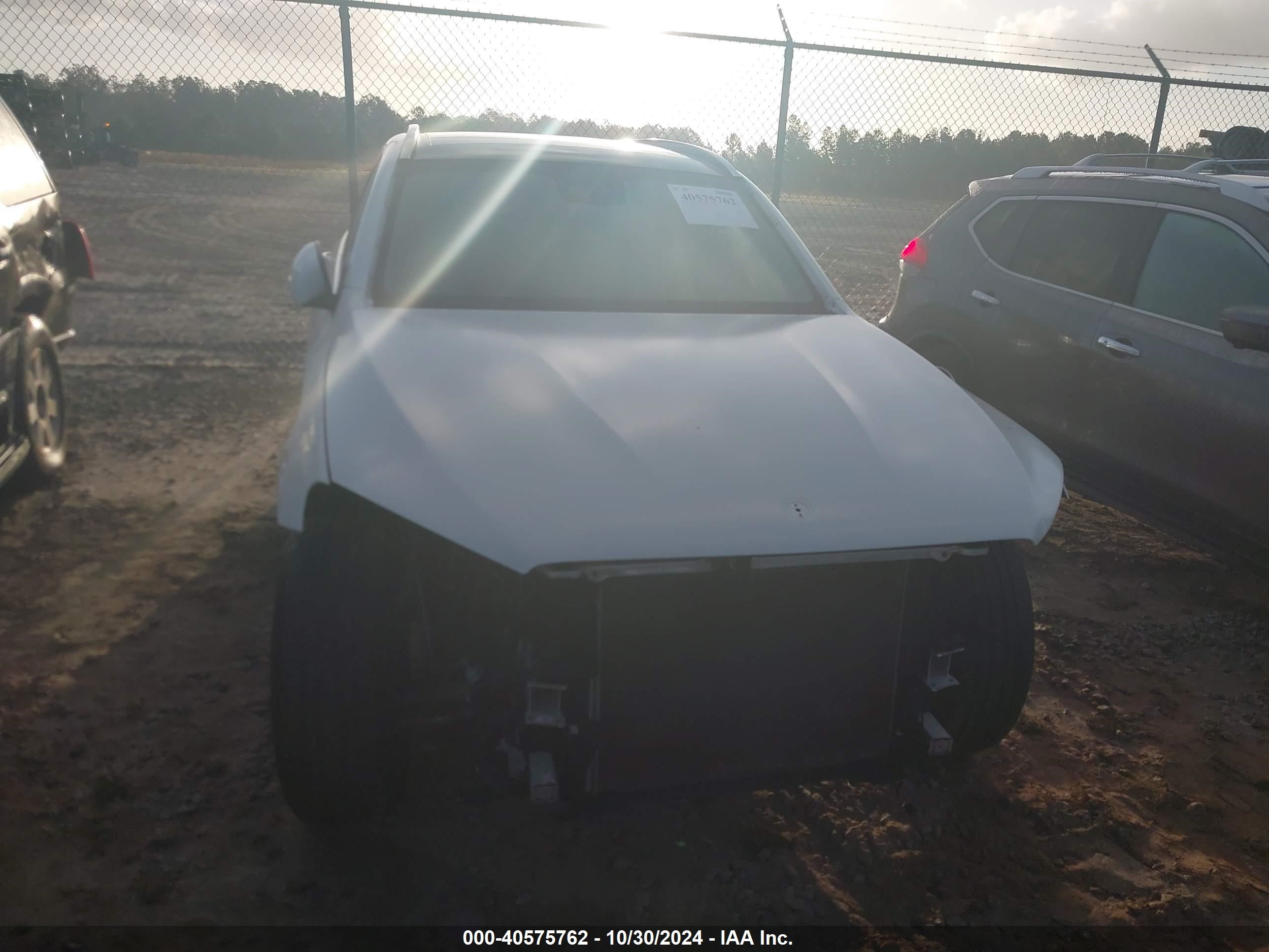2019 Mercedes-benz Glc 300   White vin: WDC0G4JB5KF624969