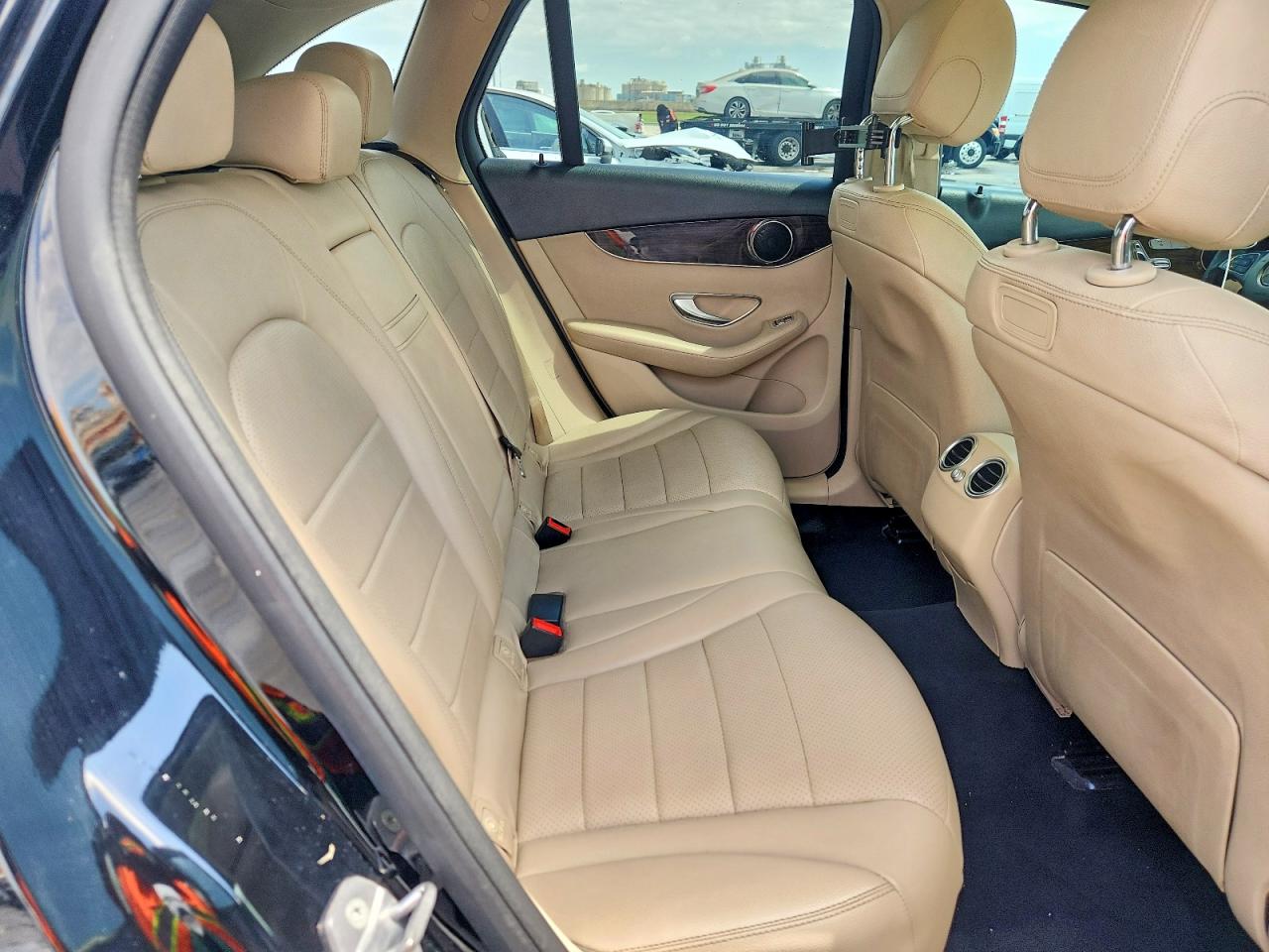 2019 Mercedes-benz Glc 300 Black vin: WDC0G4JB6KV134319