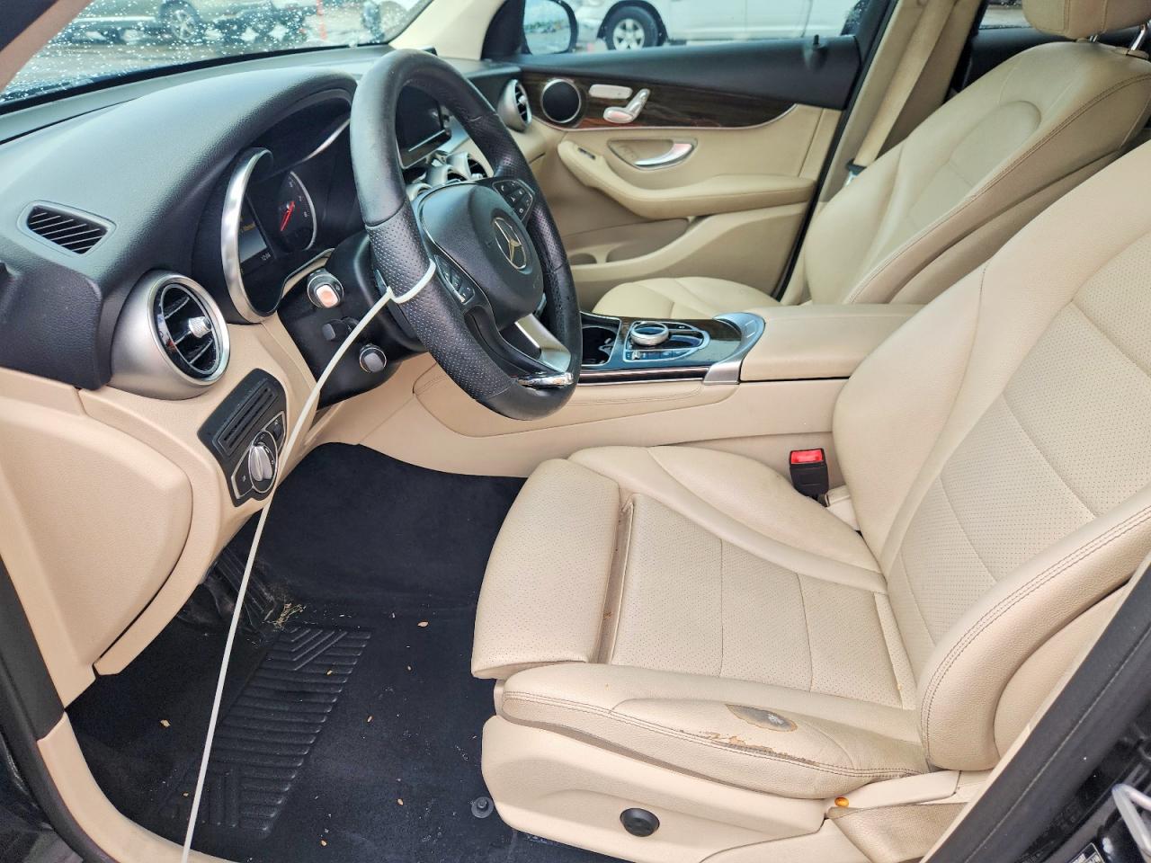 2019 Mercedes-benz Glc 300 Black vin: WDC0G4JB6KV134319