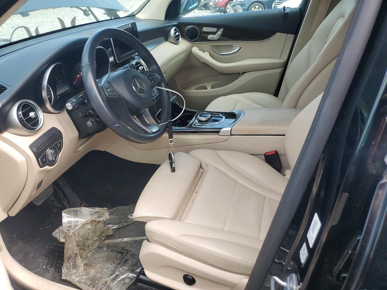 2019 Mercedes-benz Glc Black vin: WDC0G4JB6KV145255