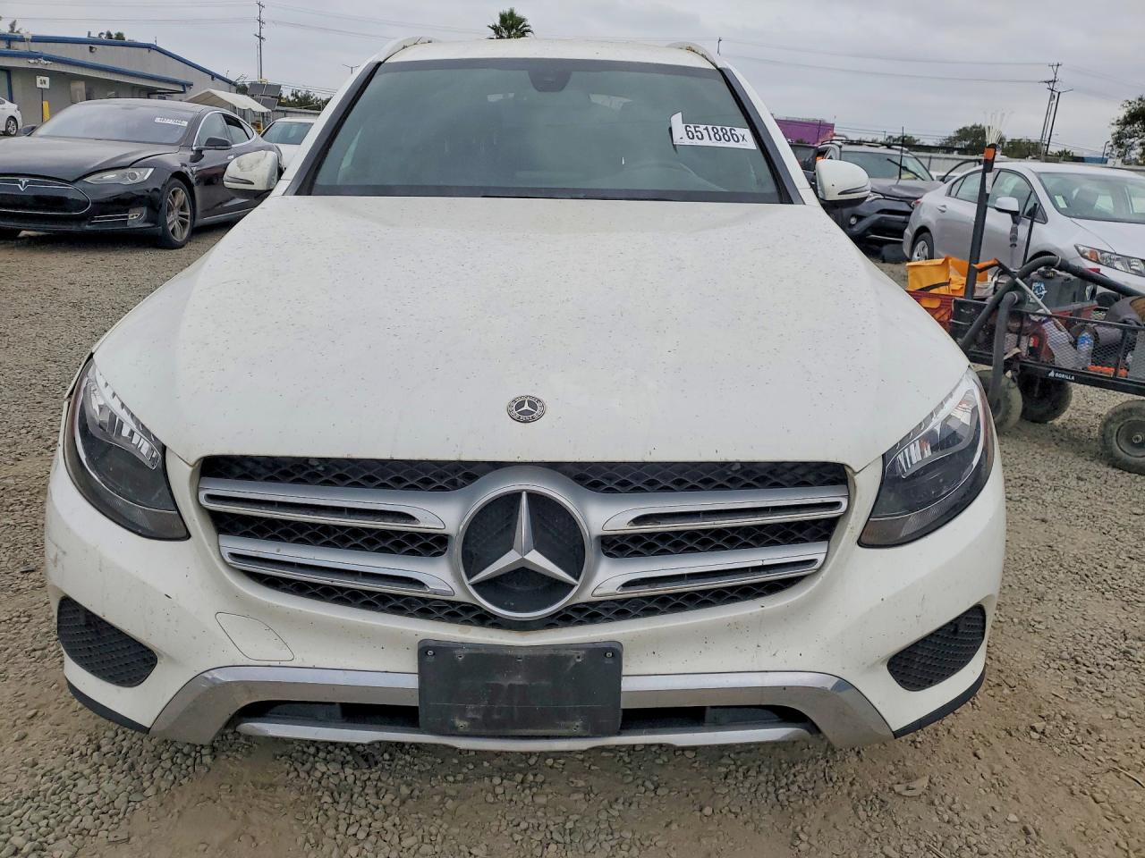 2019 Mercedes-benz Glc 300 White vin: WDC0G4JB7KV132434