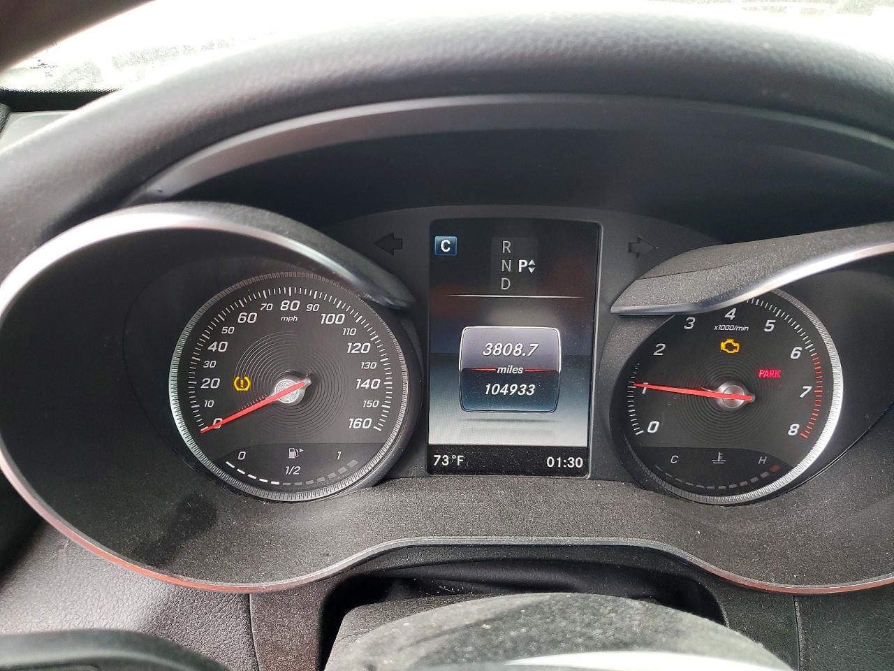 2019 Mercedes-benz Glc 300 White vin: WDC0G4JB7KV132434