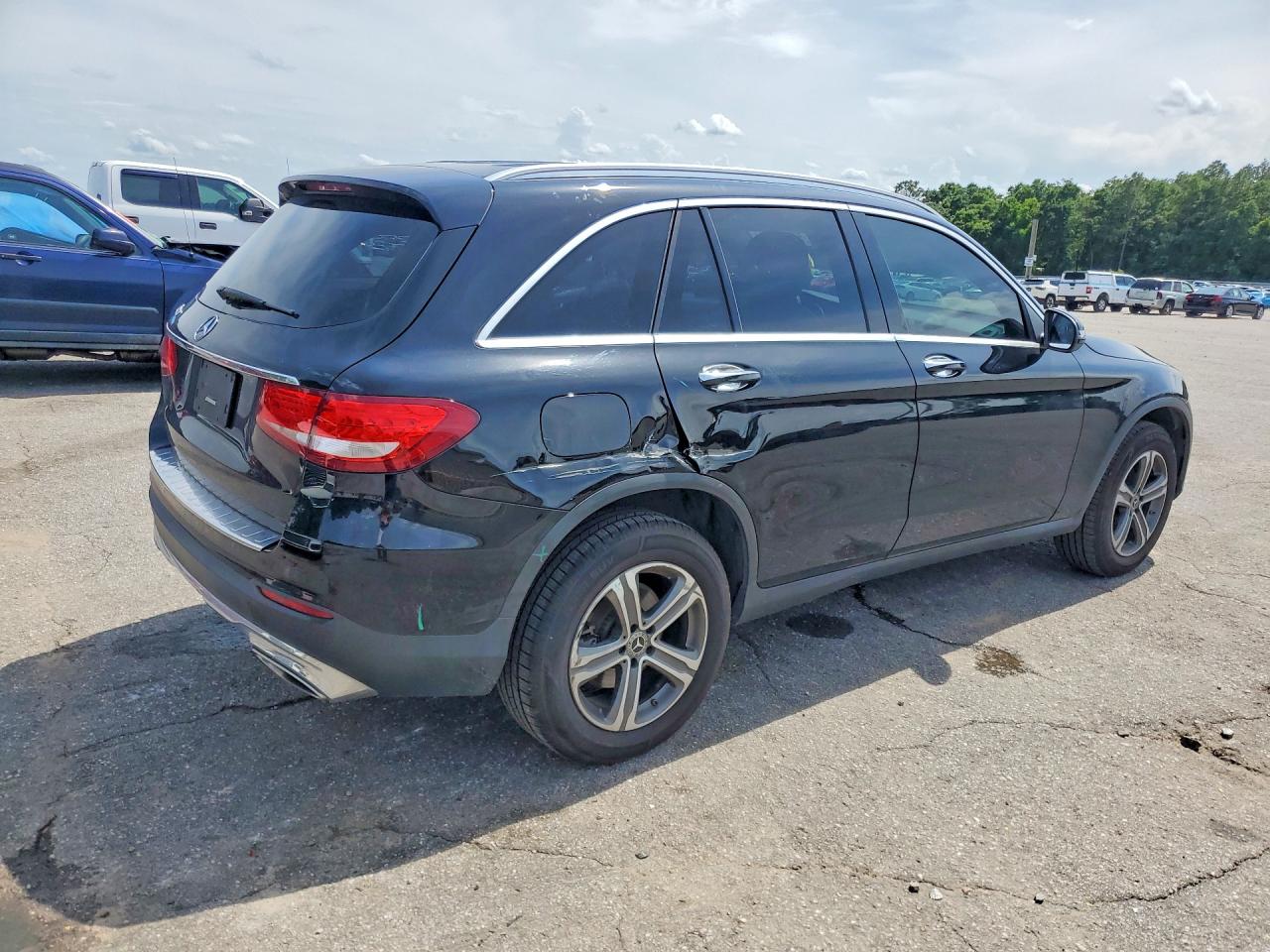 2019 Mercedes-benz Glc 300 Черный vin: WDC0G4JB7KV147712
