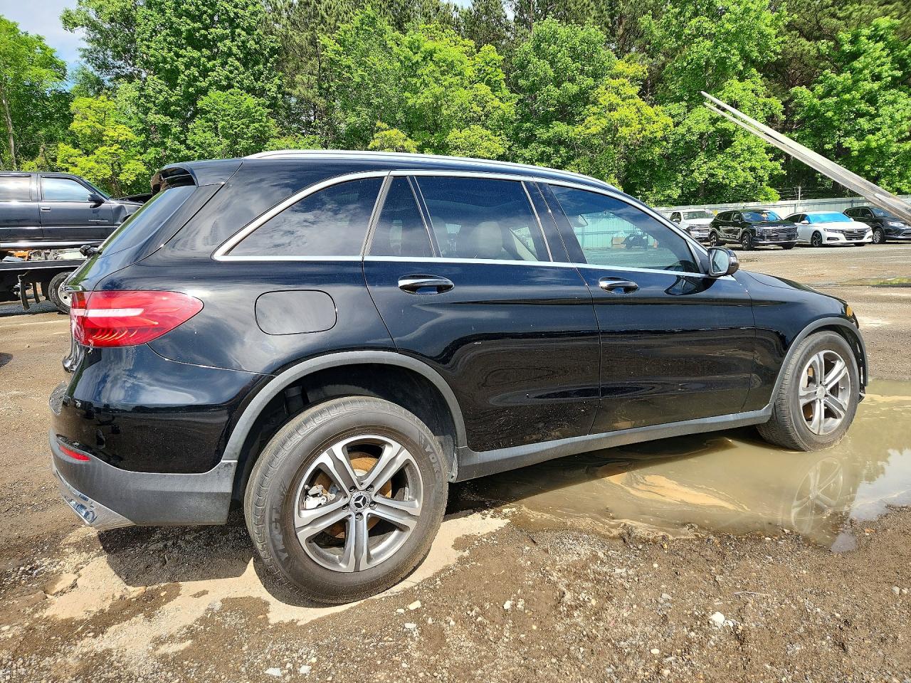 2019 Mercedes-benz Glc 300 Black vin: WDC0G4JB8KV139876