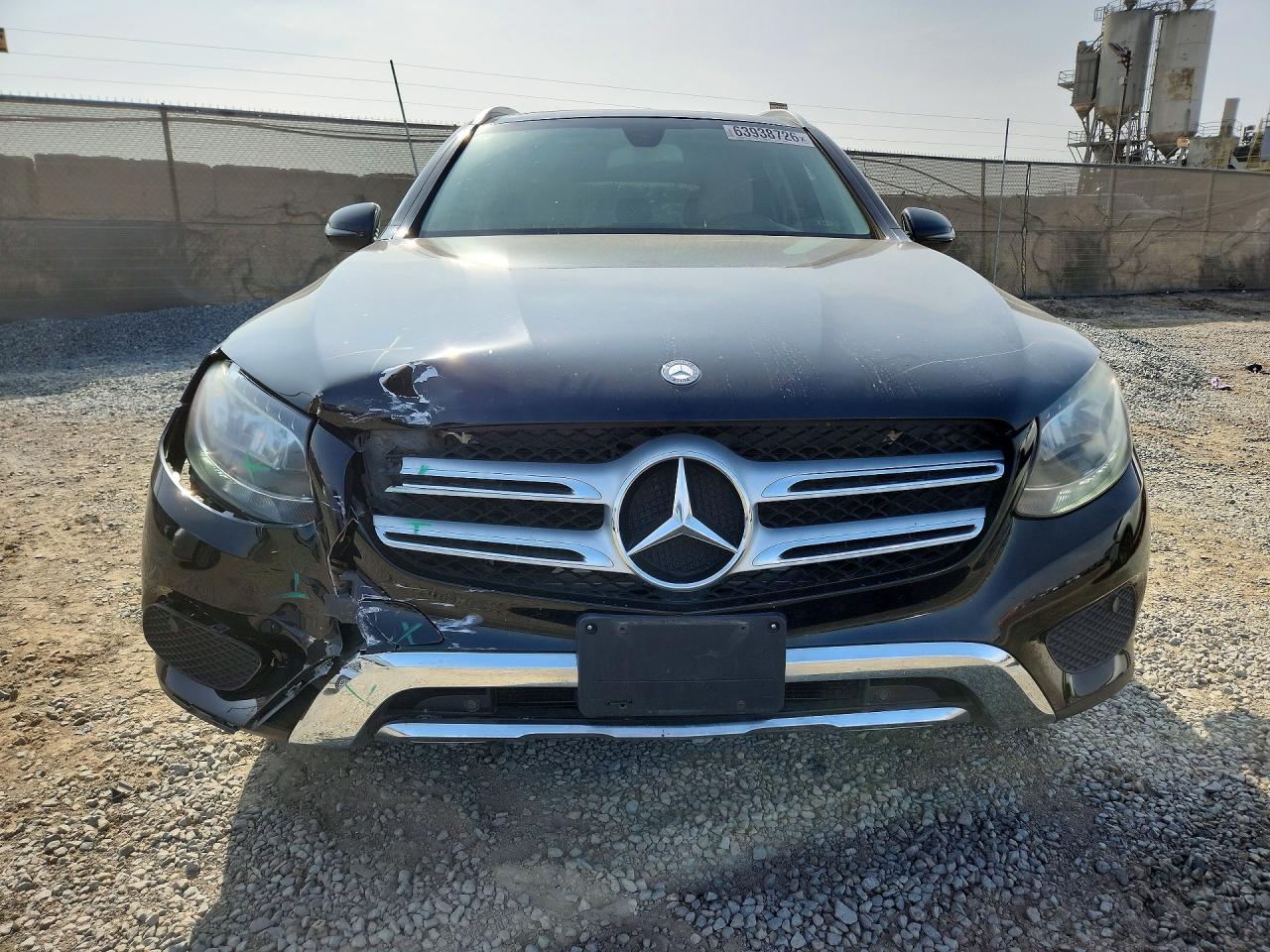 2016 Mercedes-benz Glc 300 Black vin: WDC0G4JBXGF070089