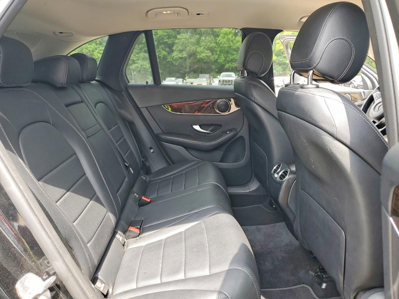 2016 Mercedes-benz Glc 300 Black vin: WDC0G4JBXGF076958