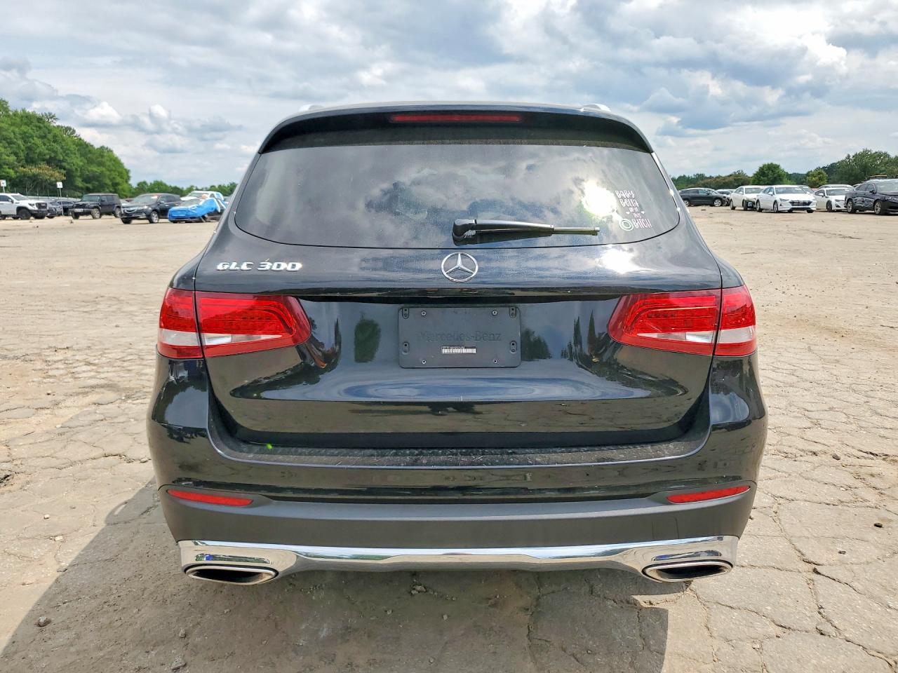2016 Mercedes-benz Glc 300 Black vin: WDC0G4JBXGF076958