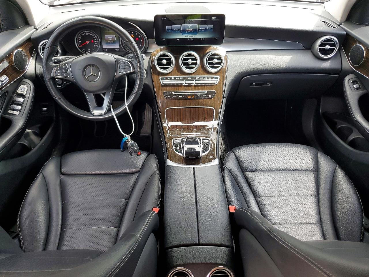 2016 Mercedes-benz Glc 300 Black vin: WDC0G4JBXGF076958