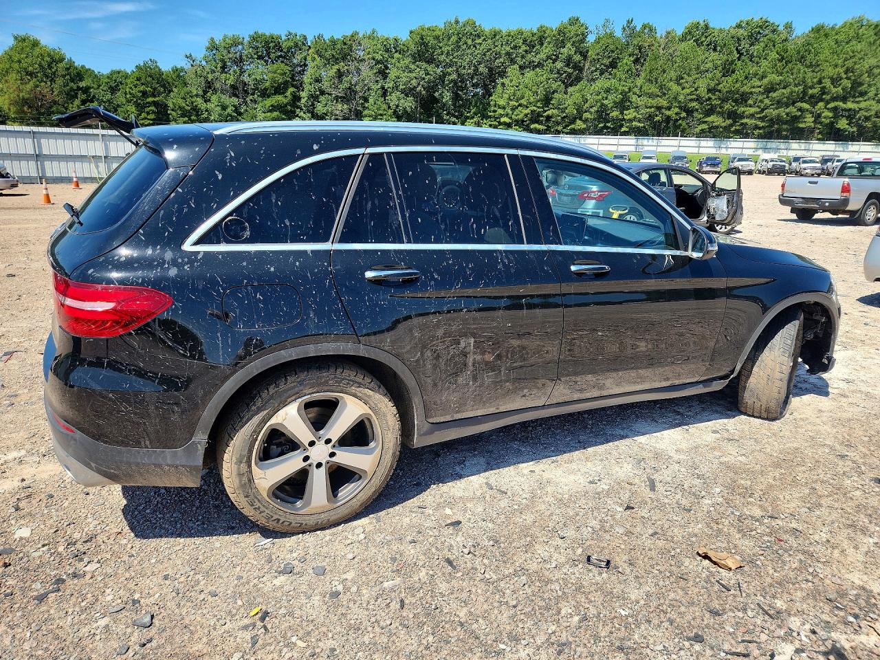 2017 Mercedes-benz Glc 300 Черный vin: WDC0G4JBXHF123777