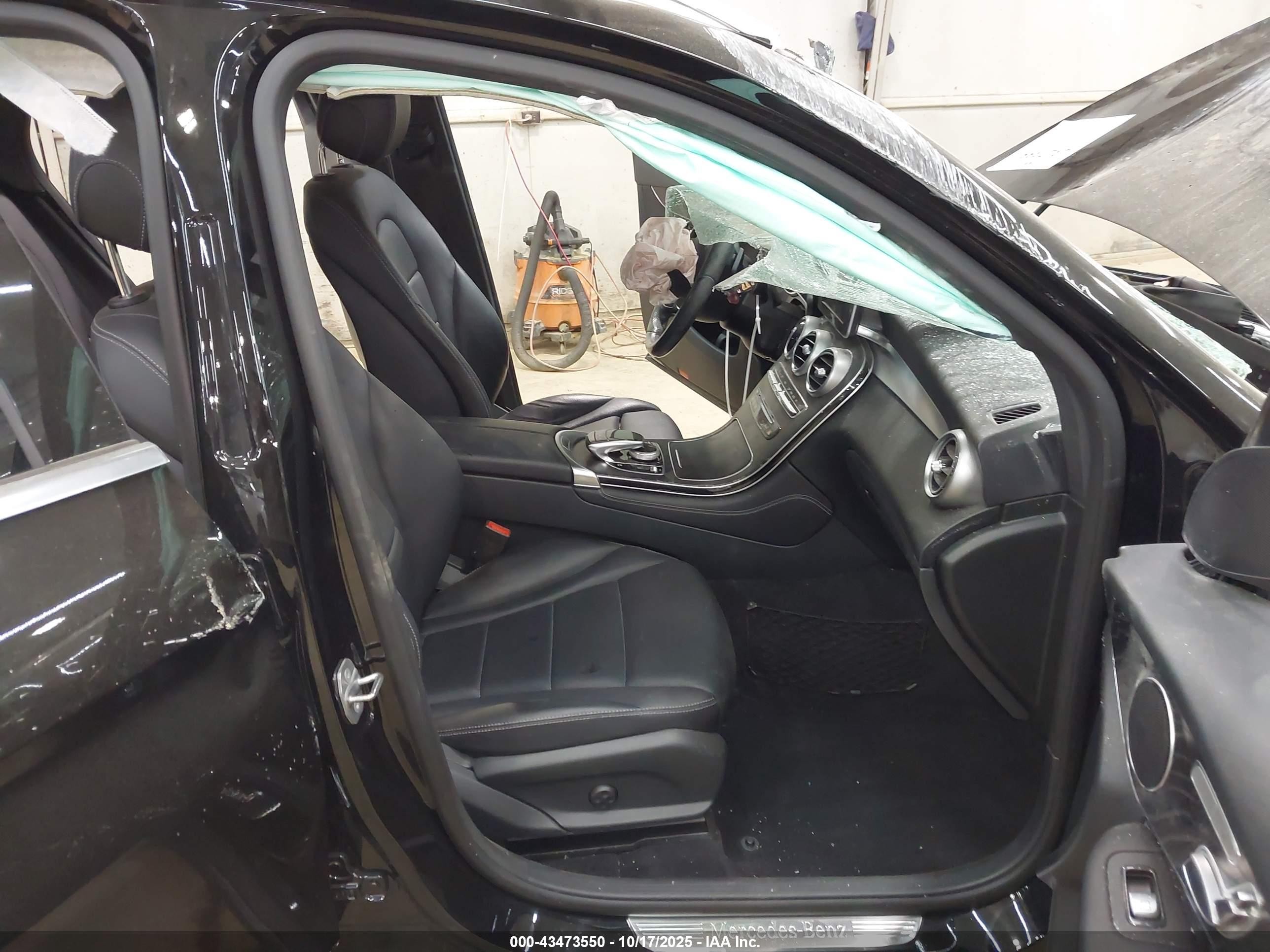 2017 Mercedes-benz Glc 300 4matic Black vin: WDC0G4KB0HF126900