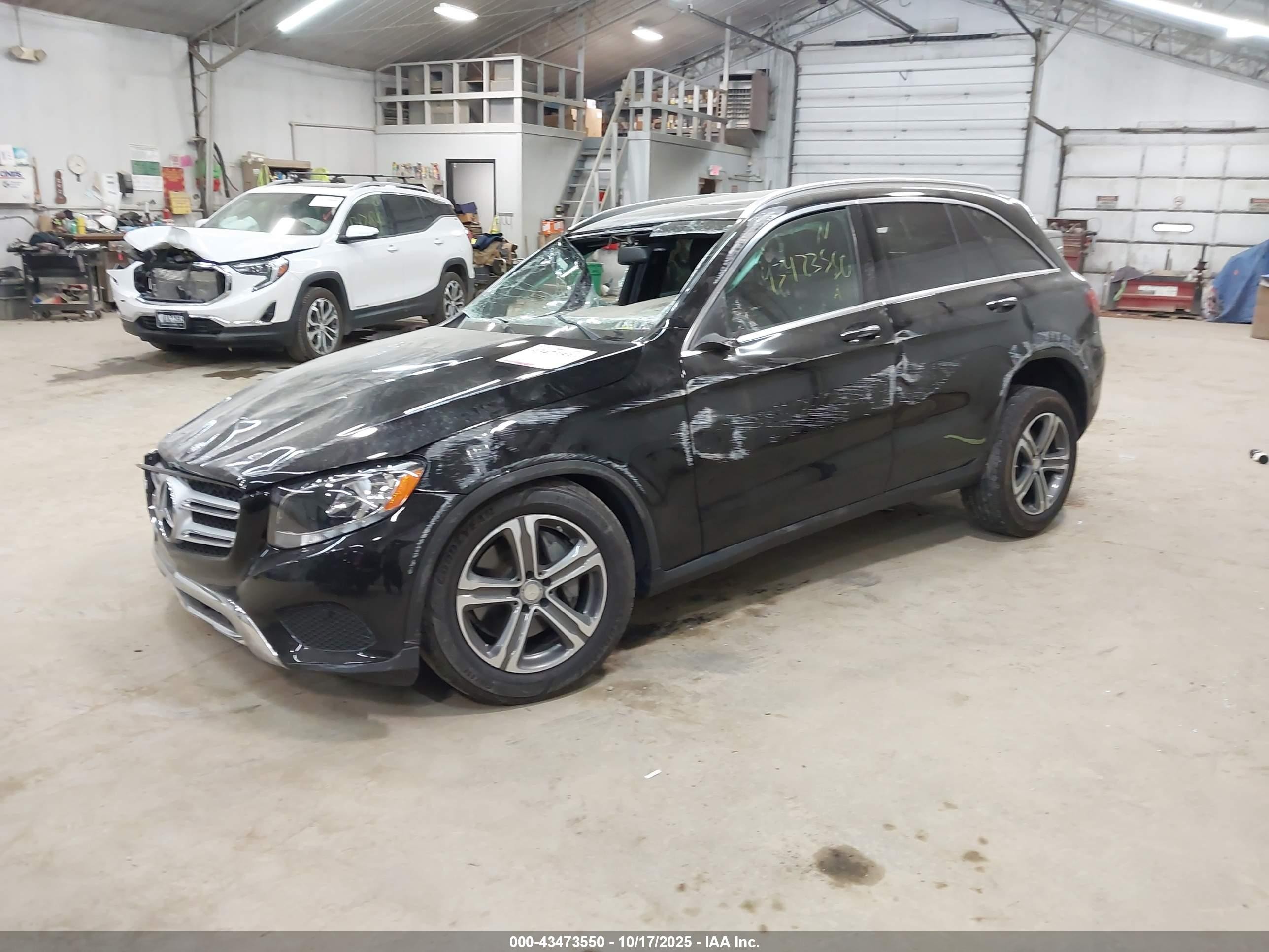 2017 Mercedes-benz Glc 300 4matic Black vin: WDC0G4KB0HF126900