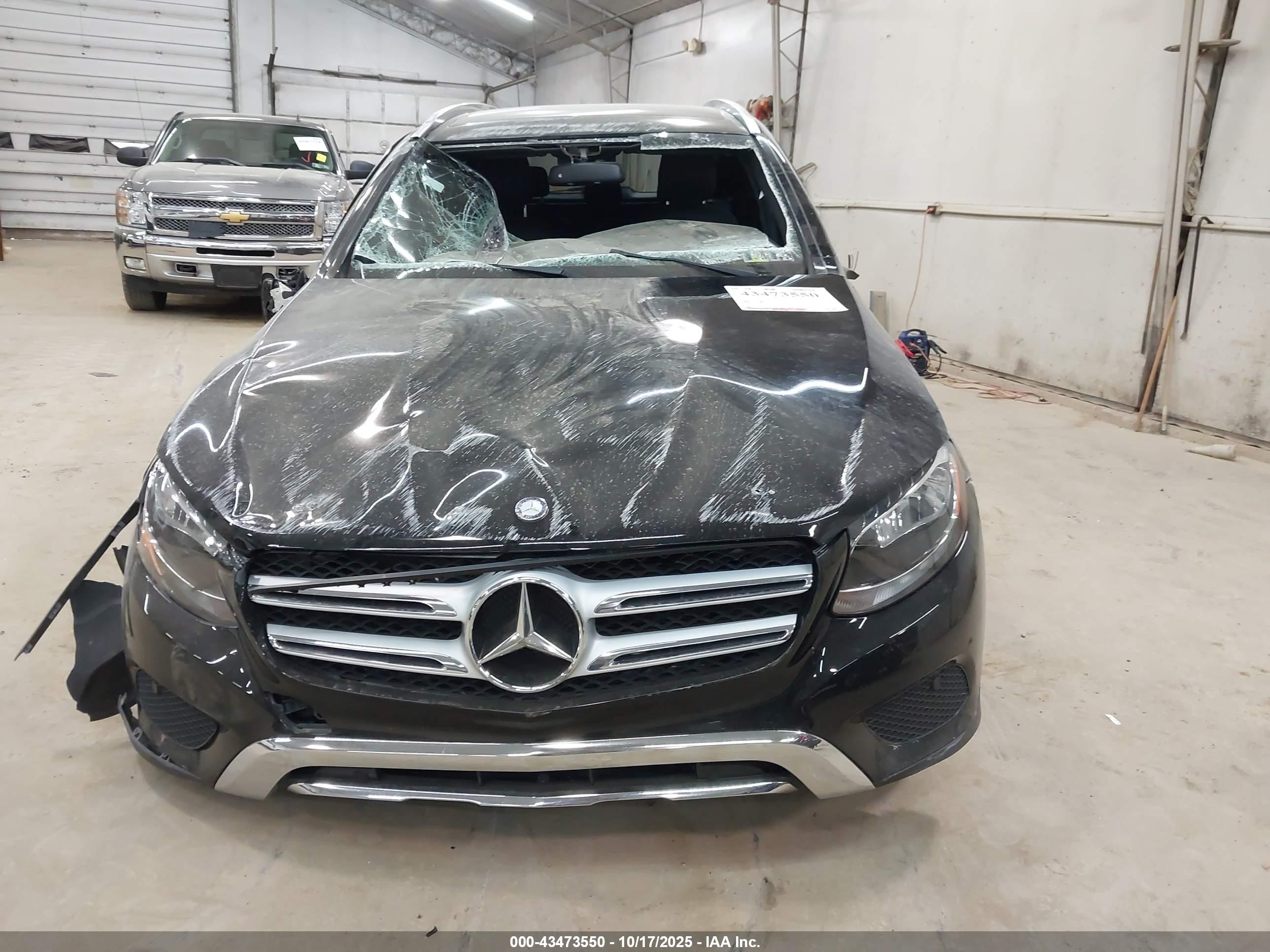 2017 Mercedes-benz Glc 300 4matic Black vin: WDC0G4KB0HF126900