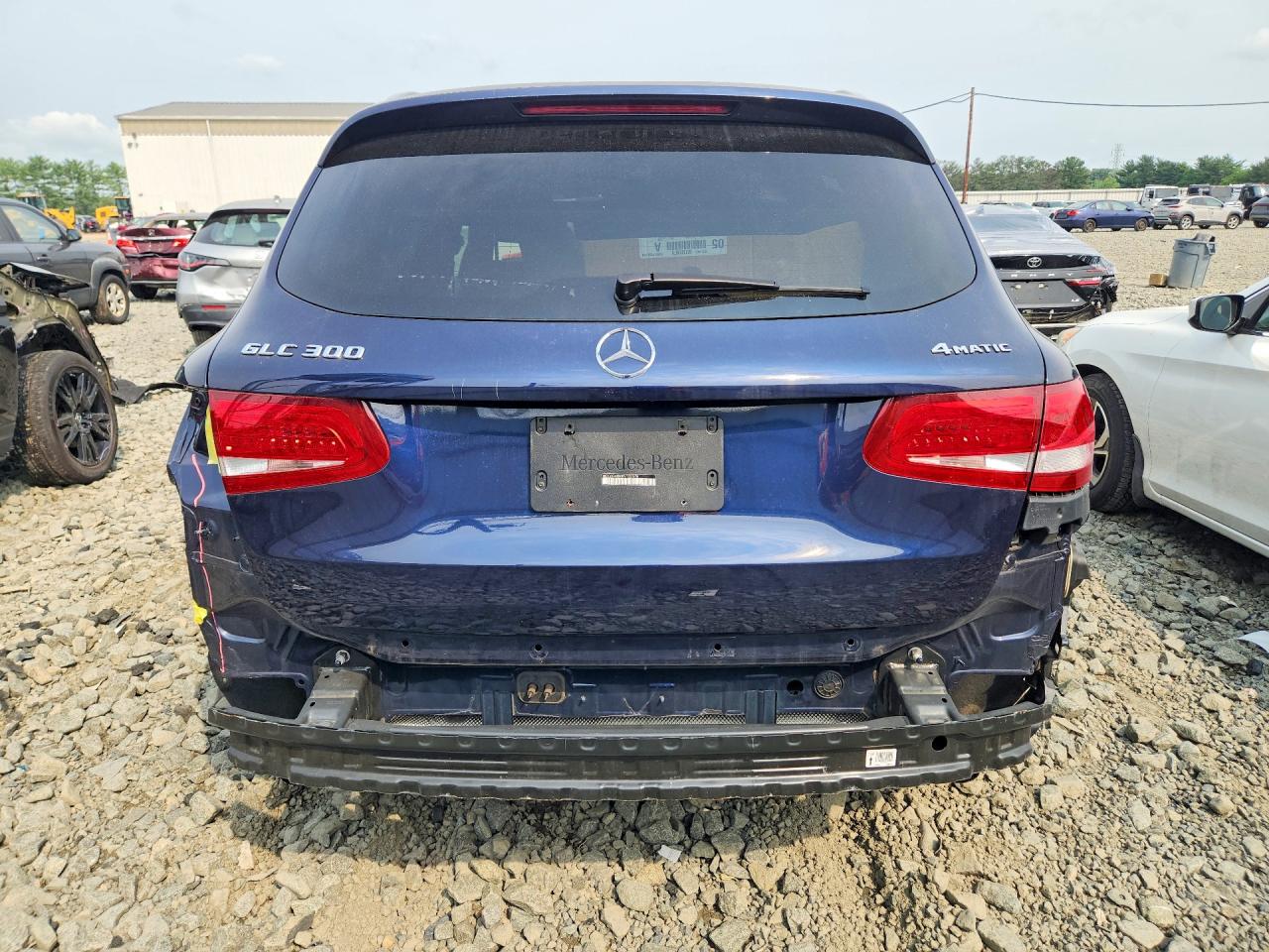 2019 Mercedes-benz Glc 300 4matic Blue vin: WDC0G4KB0KV132578