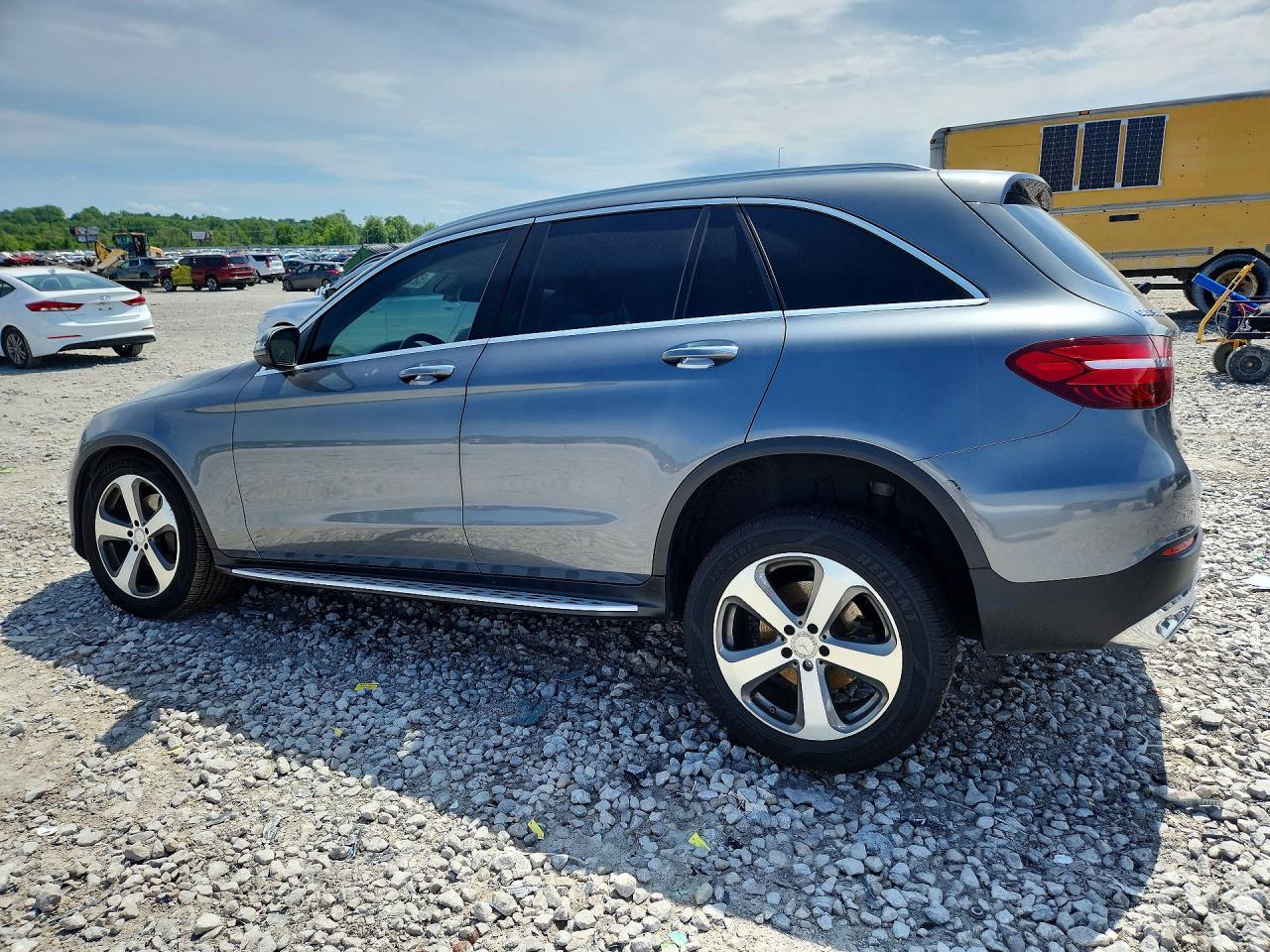 2016 Mercedes-benz Glc 300 4matic Gray vin: WDC0G4KB1GF066012