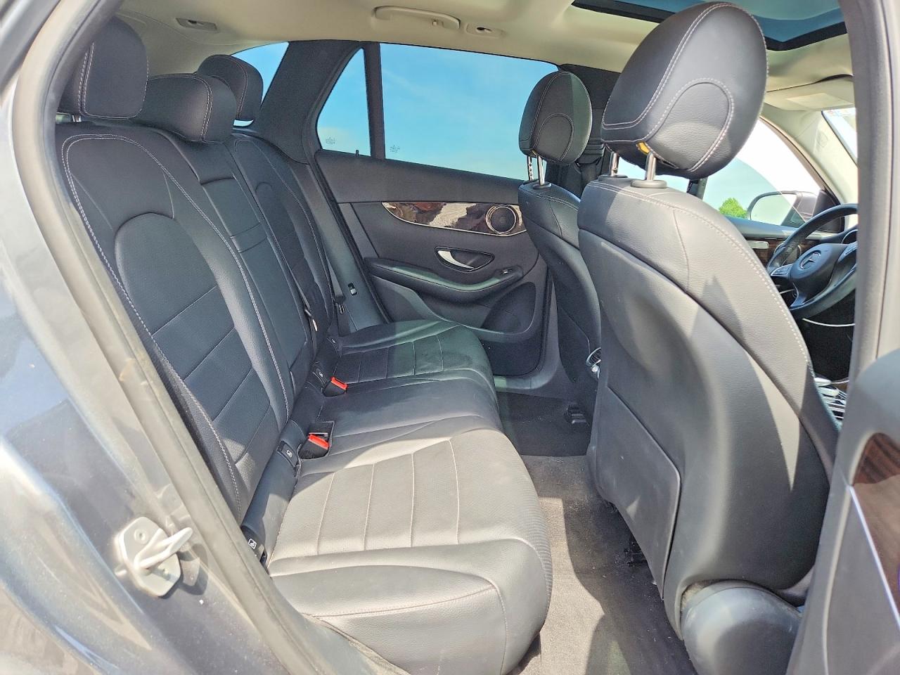 2016 Mercedes-benz Glc 300 4matic Gray vin: WDC0G4KB1GF066012