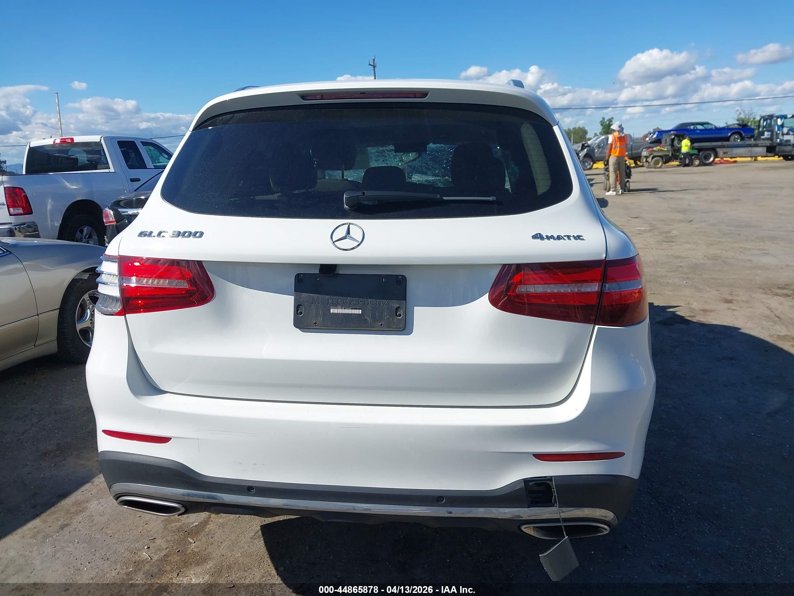2017 Mercedes-benz Glc 300 4matic Белый vin: WDC0G4KB1HF136187
