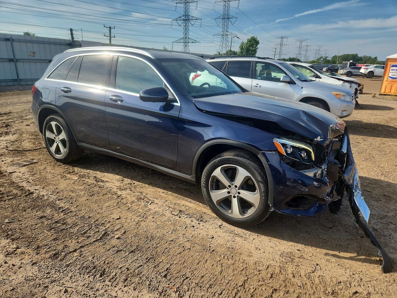 2017 Mercedes-benz Glc 300 4matic Blue vin: WDC0G4KB1HF163826
