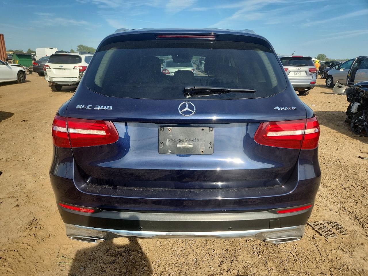 2017 Mercedes-benz Glc 300 4matic Blue vin: WDC0G4KB1HF163826
