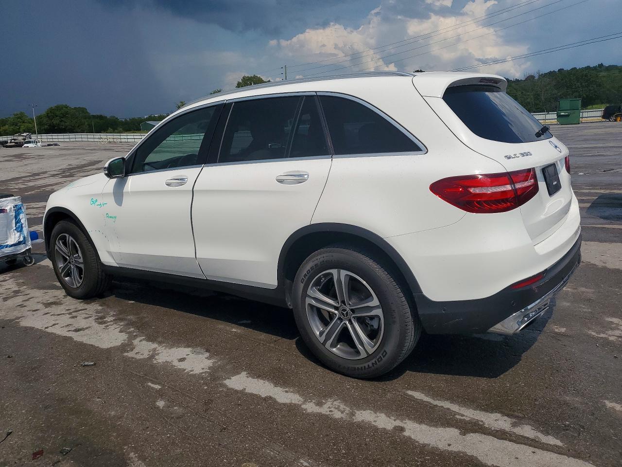 2017 Mercedes-benz Glc 300 4matic Белый vin: WDC0G4KB1HV004715