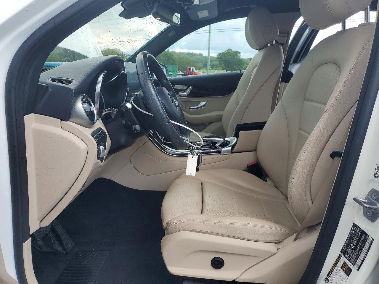 2017 Mercedes-benz Glc 300 4matic Белый vin: WDC0G4KB1HV004715