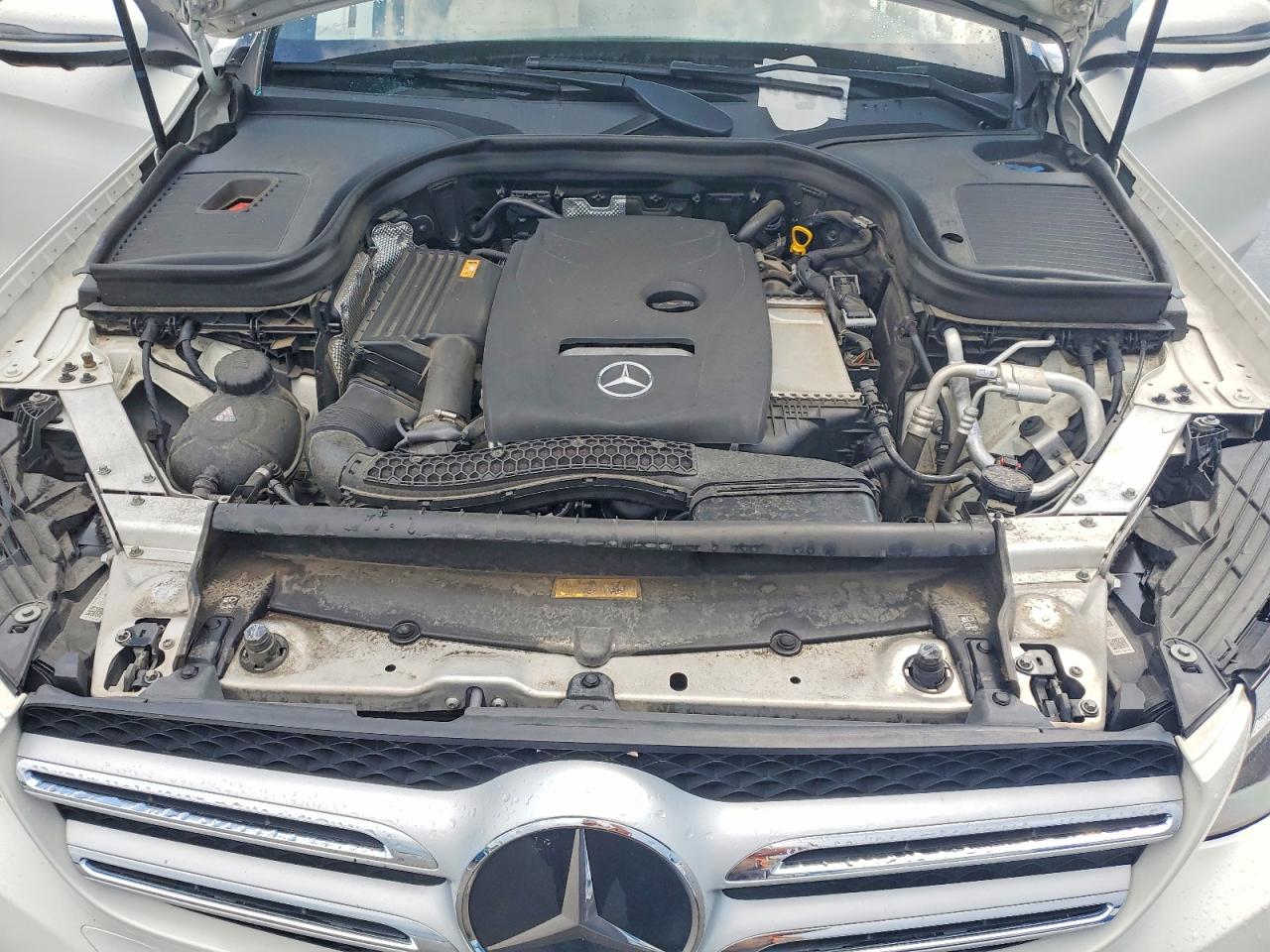 2017 Mercedes-benz Glc 300 4matic Белый vin: WDC0G4KB1HV004715