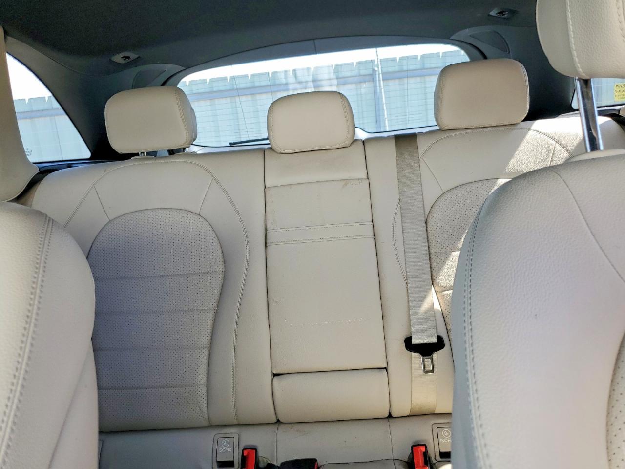 2018 Mercedes-benz Glc 300 4matic White vin: WDC0G4KB1JV028339