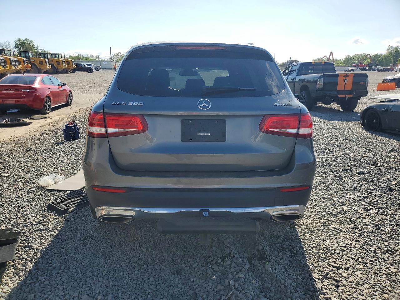 2018 Mercedes-benz Glc 300 4matic Gray vin: WDC0G4KB1JV044184