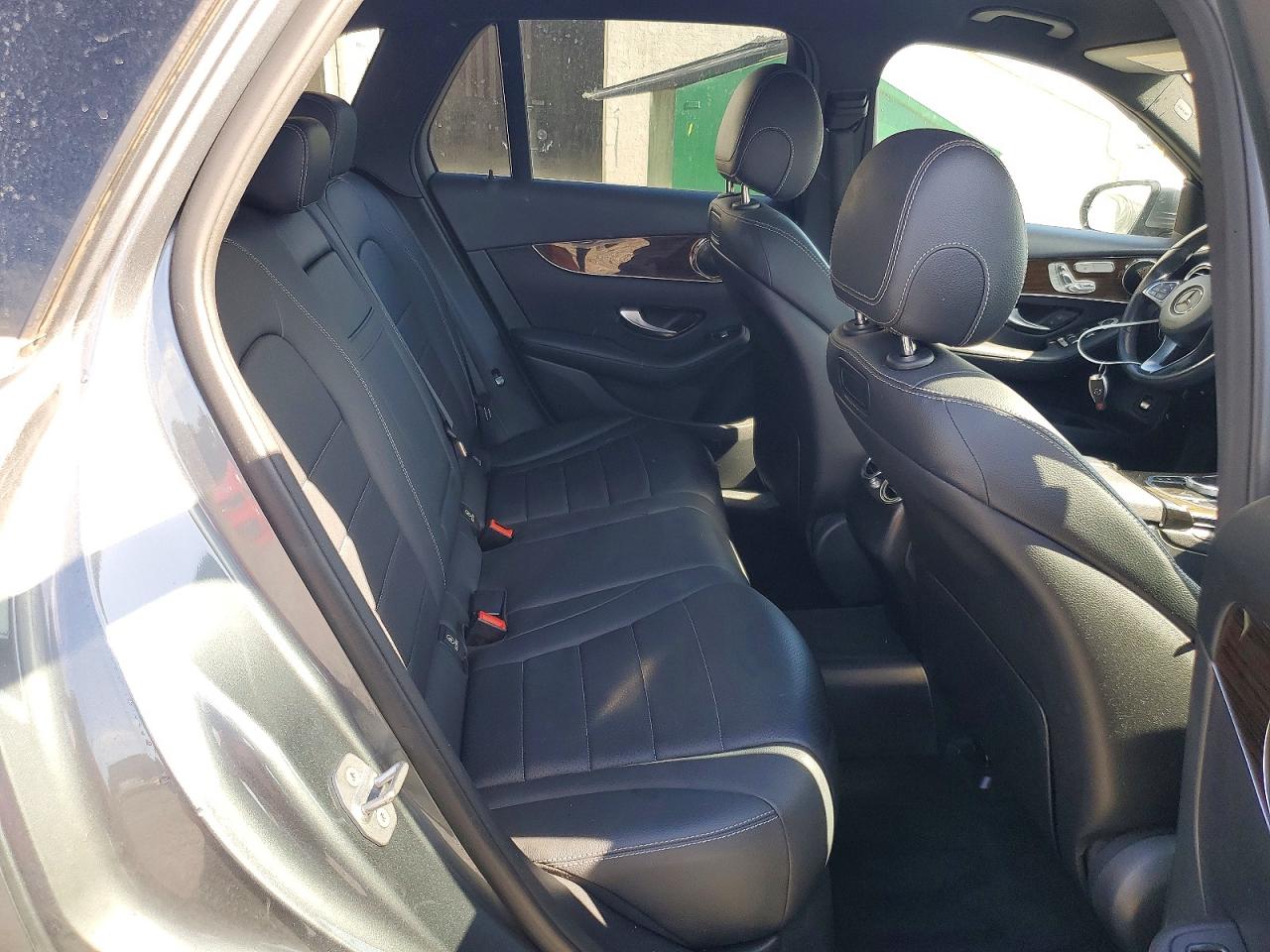 2018 Mercedes-benz Glc 300 4matic Gray vin: WDC0G4KB1JV044184