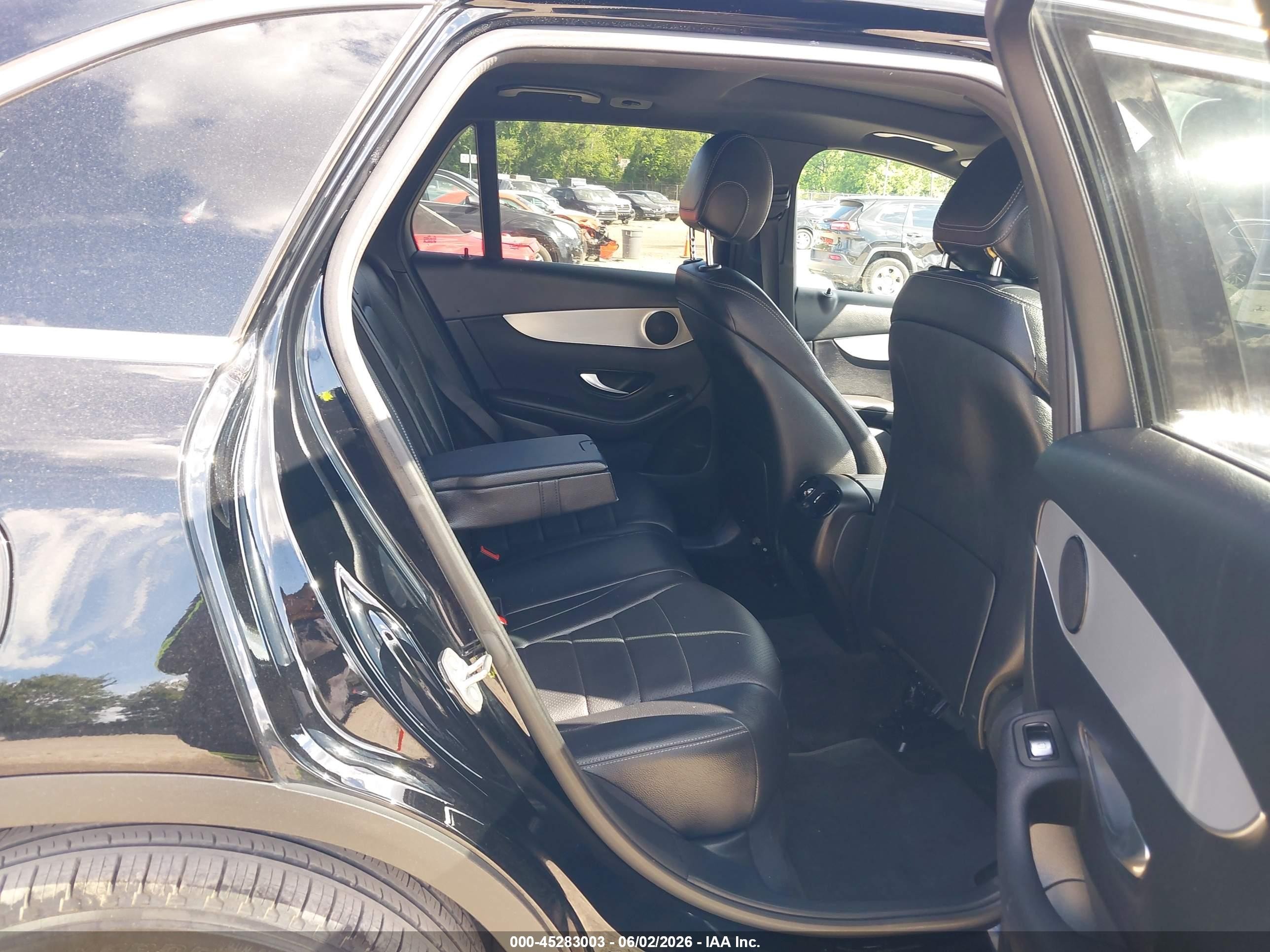 2019 Mercedes-benz Glc 300 4matic Black vin: WDC0G4KB1KV166948