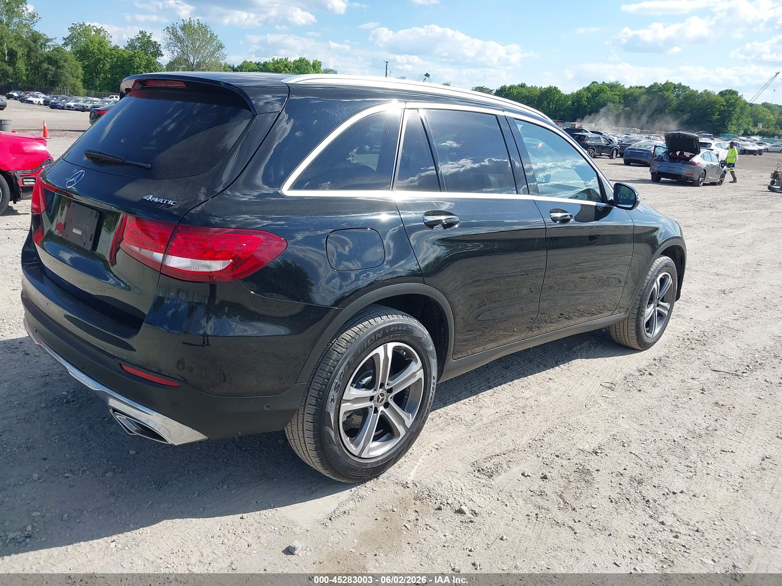 2019 Mercedes-benz Glc 300 4matic Black vin: WDC0G4KB1KV166948